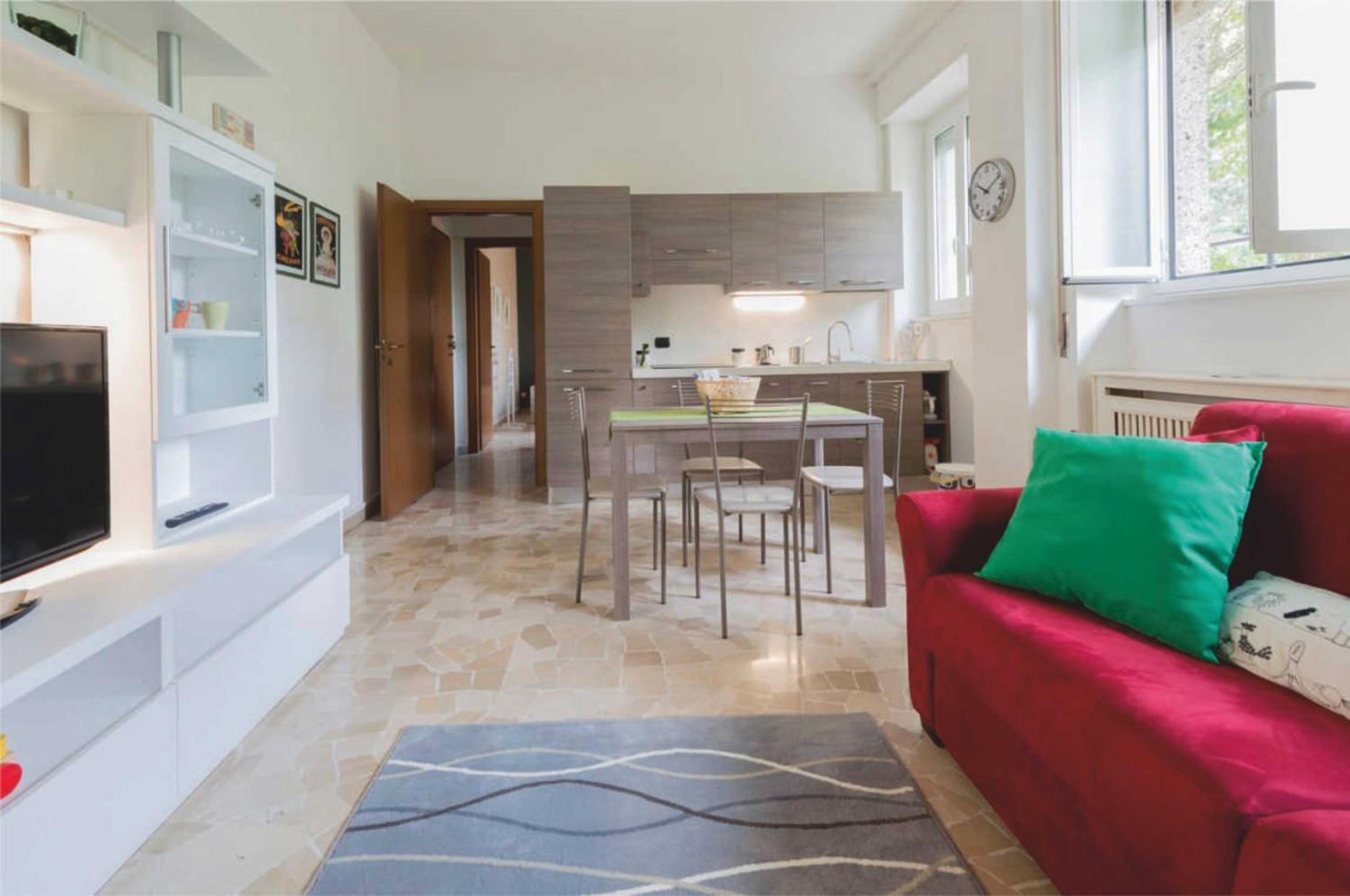 Apartment with Garden View