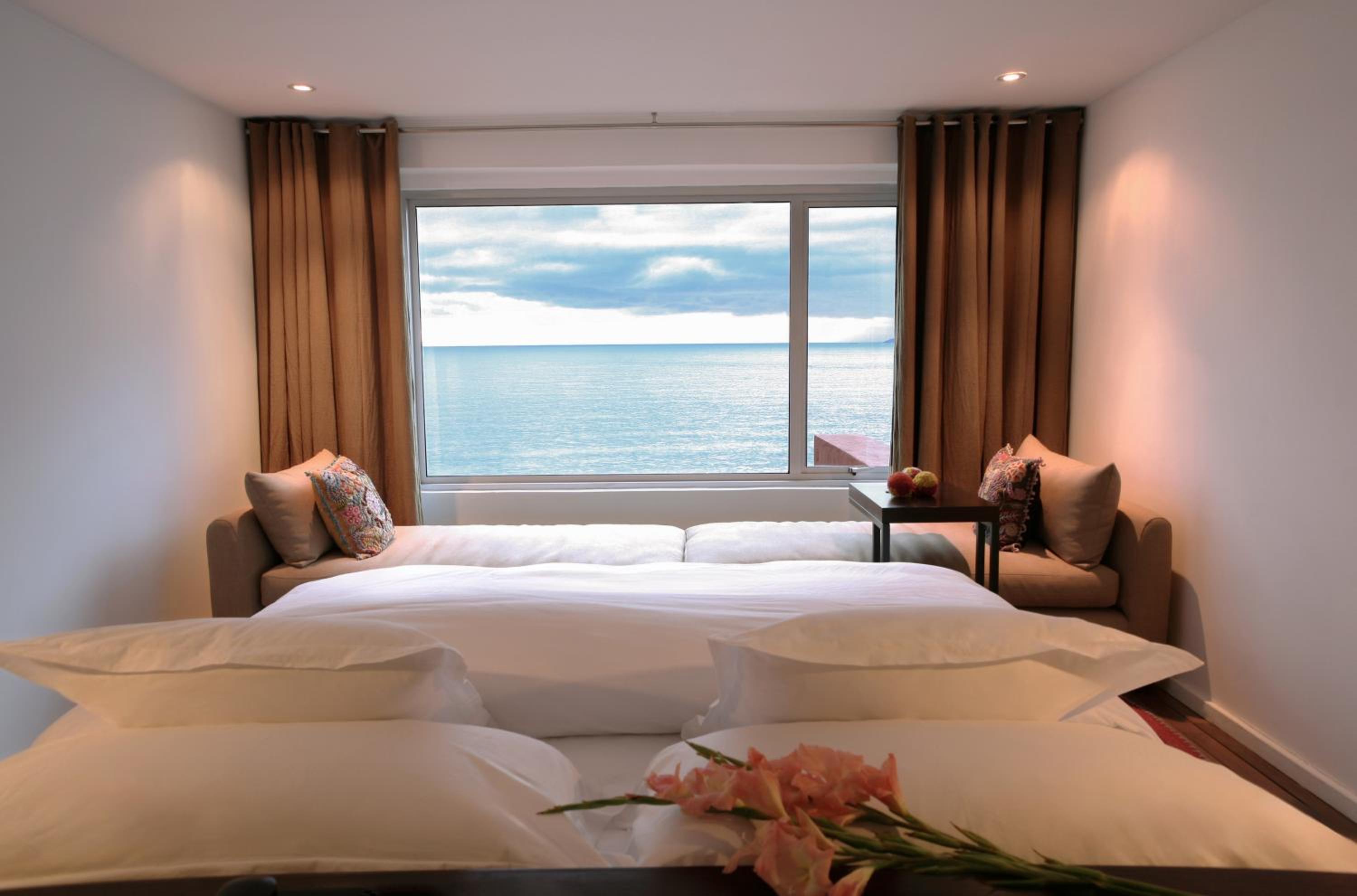 Deluxe King Room photo 1