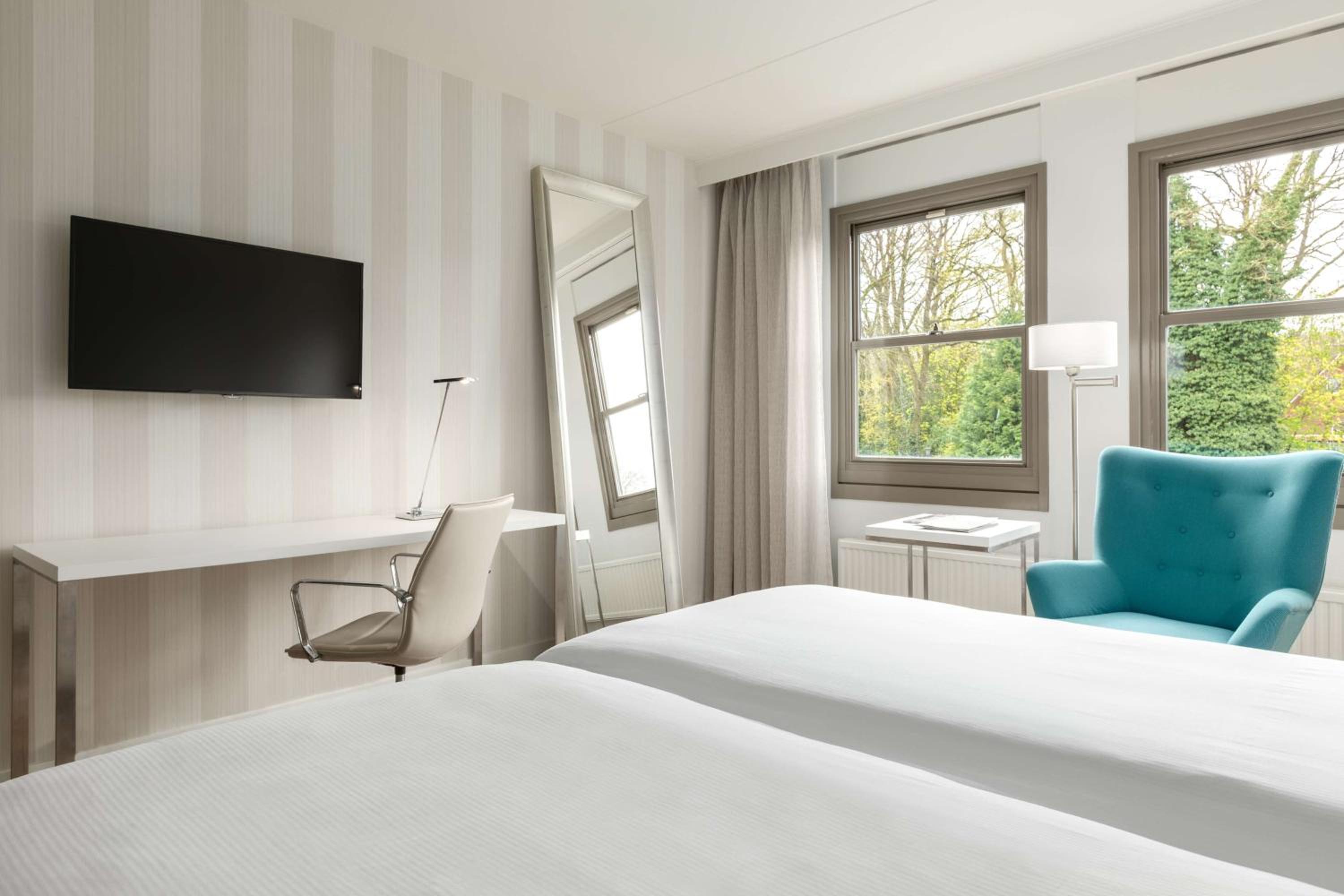 Superior Double or Twin Room with Extra Bed - Photo 1