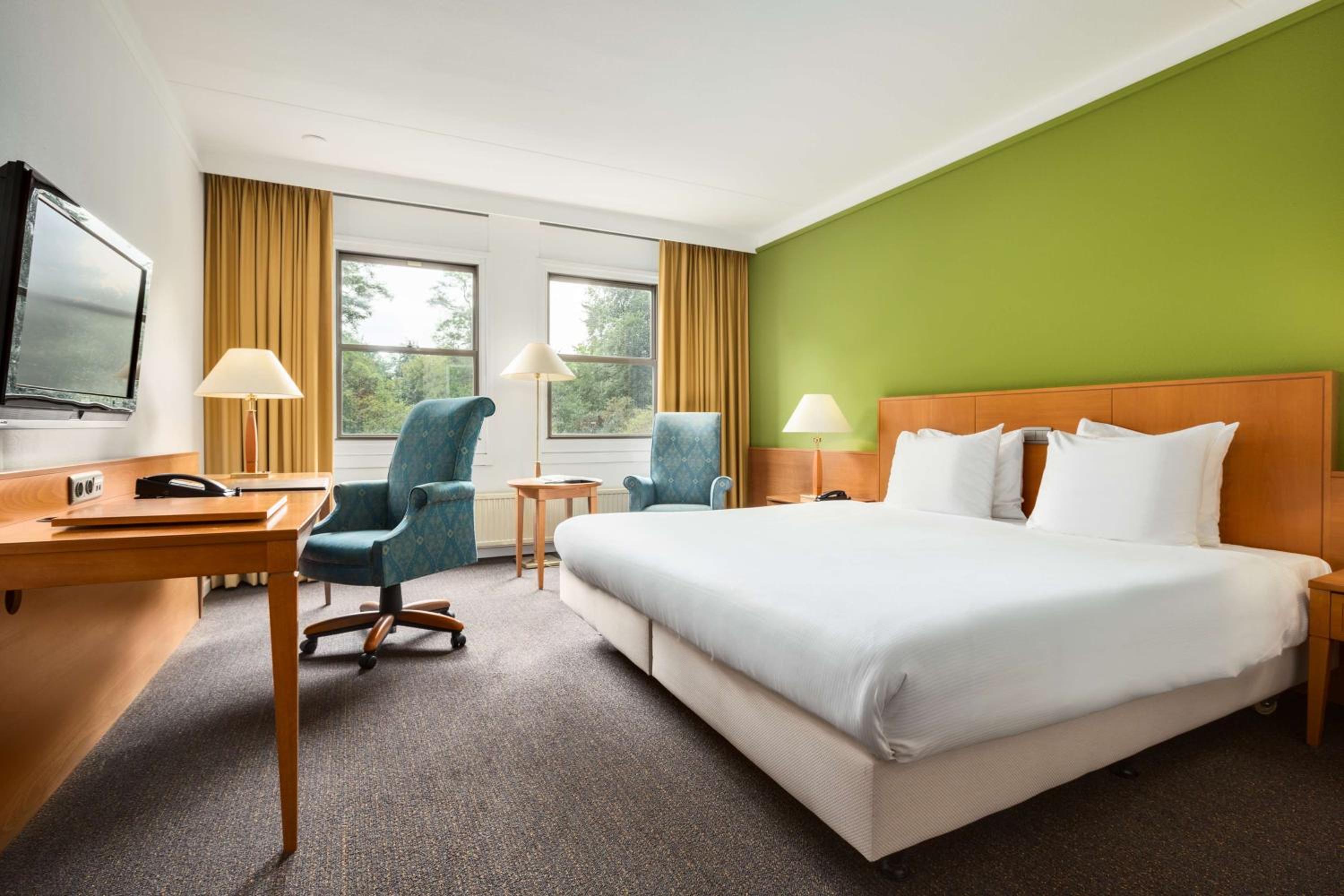 Standard Double or Twin Room with Extra Bed (2 Adults + 1 Child) - Photo 4