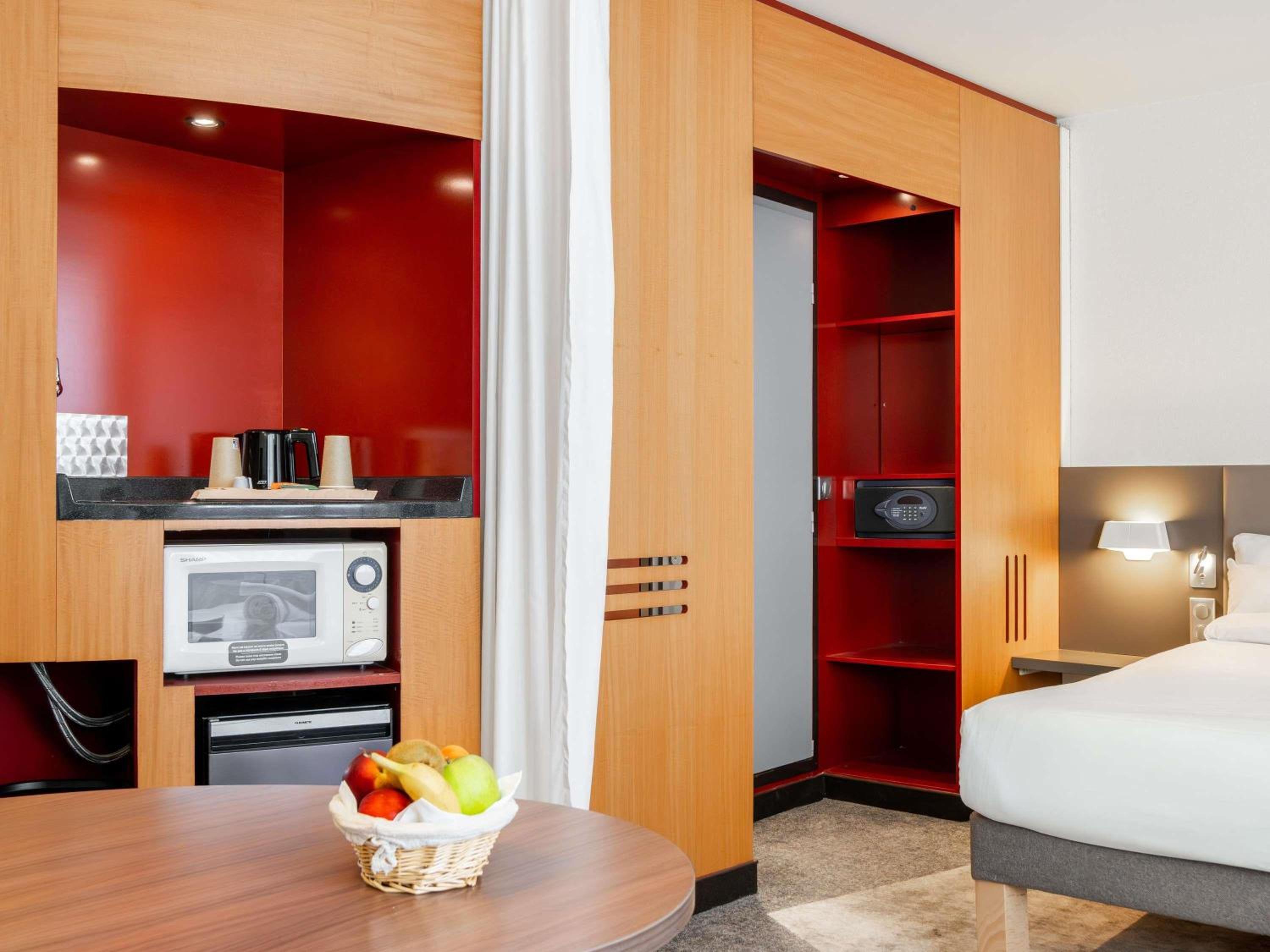 Superior Suite with Sofa thumbnail 5
