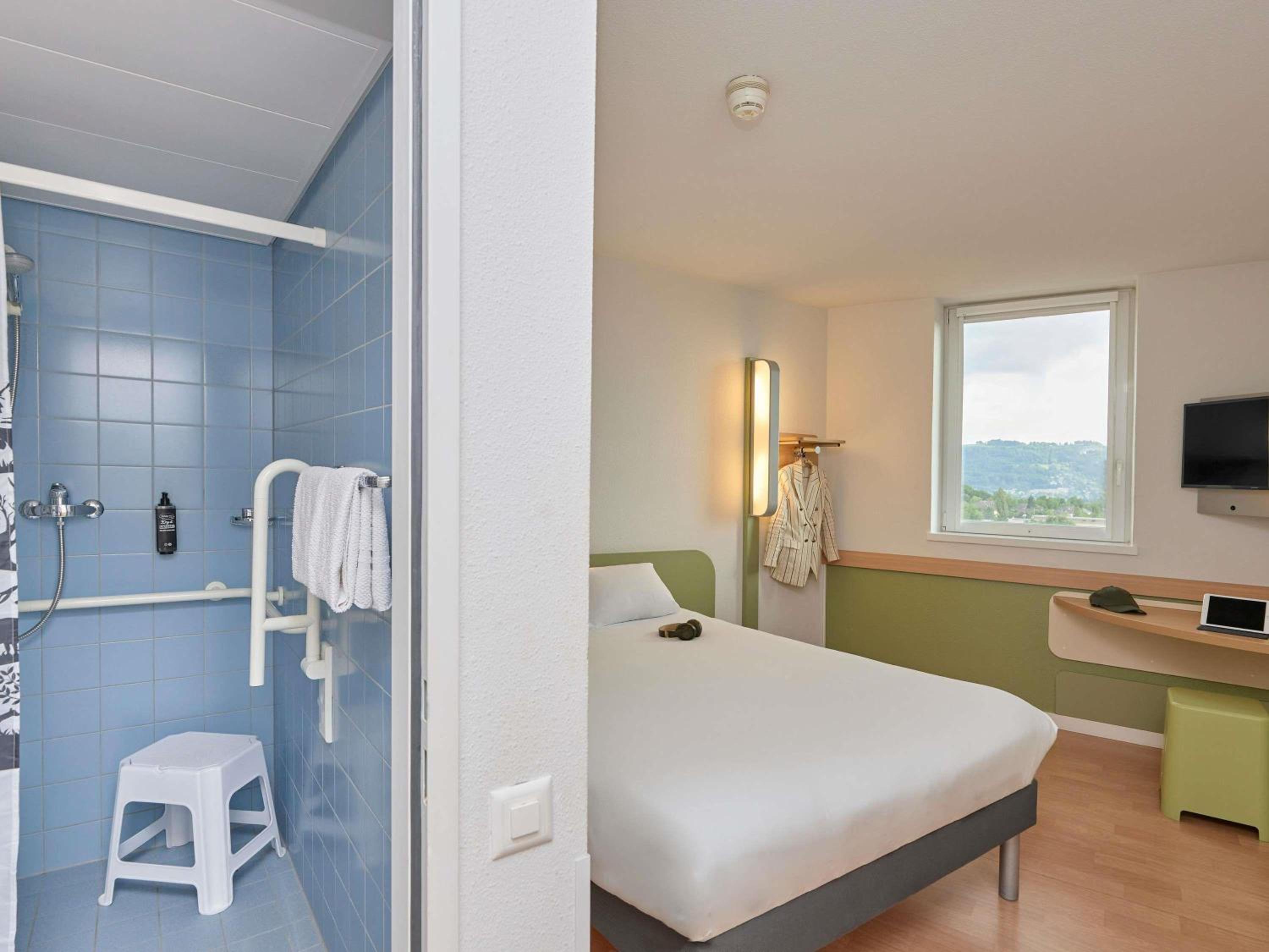 King Room - Wheelchair Accessible photo 3