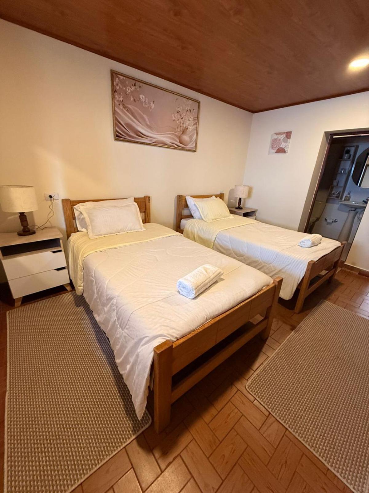 Standard Twin Room photo 2