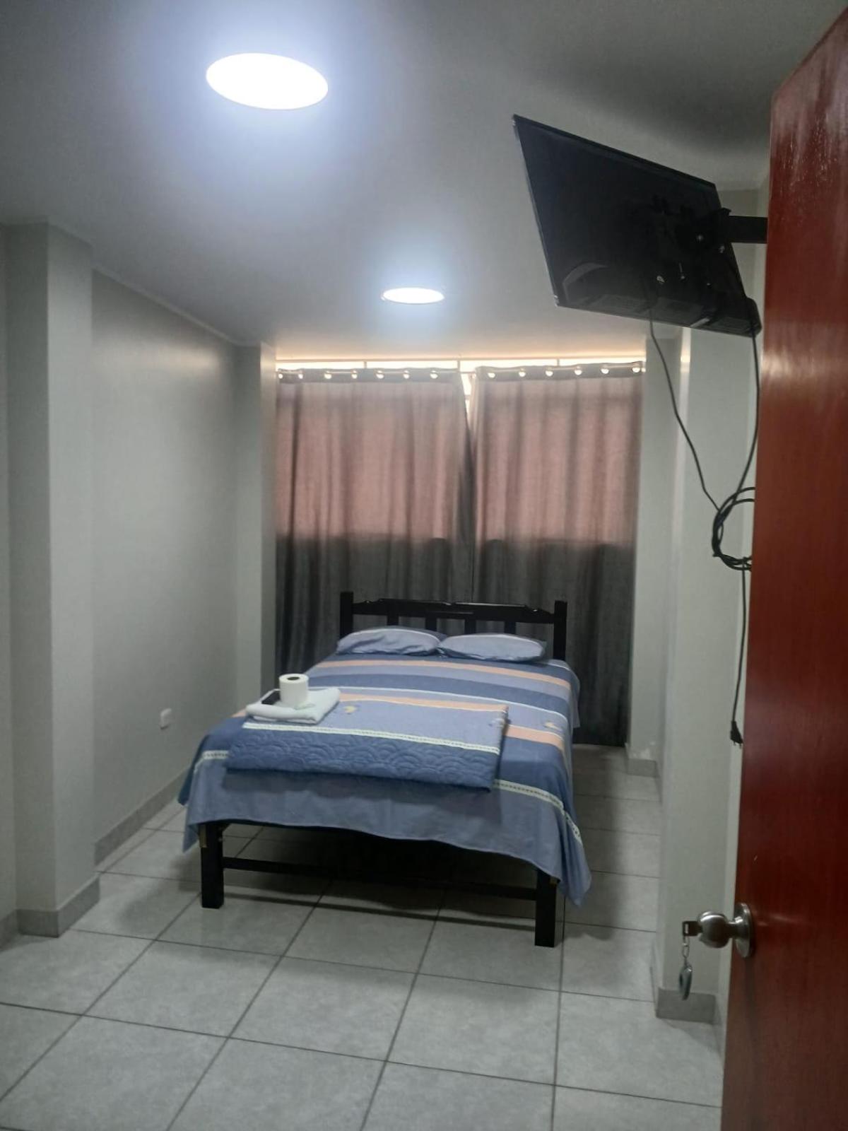 Double Room with Private Bathroom photo 3