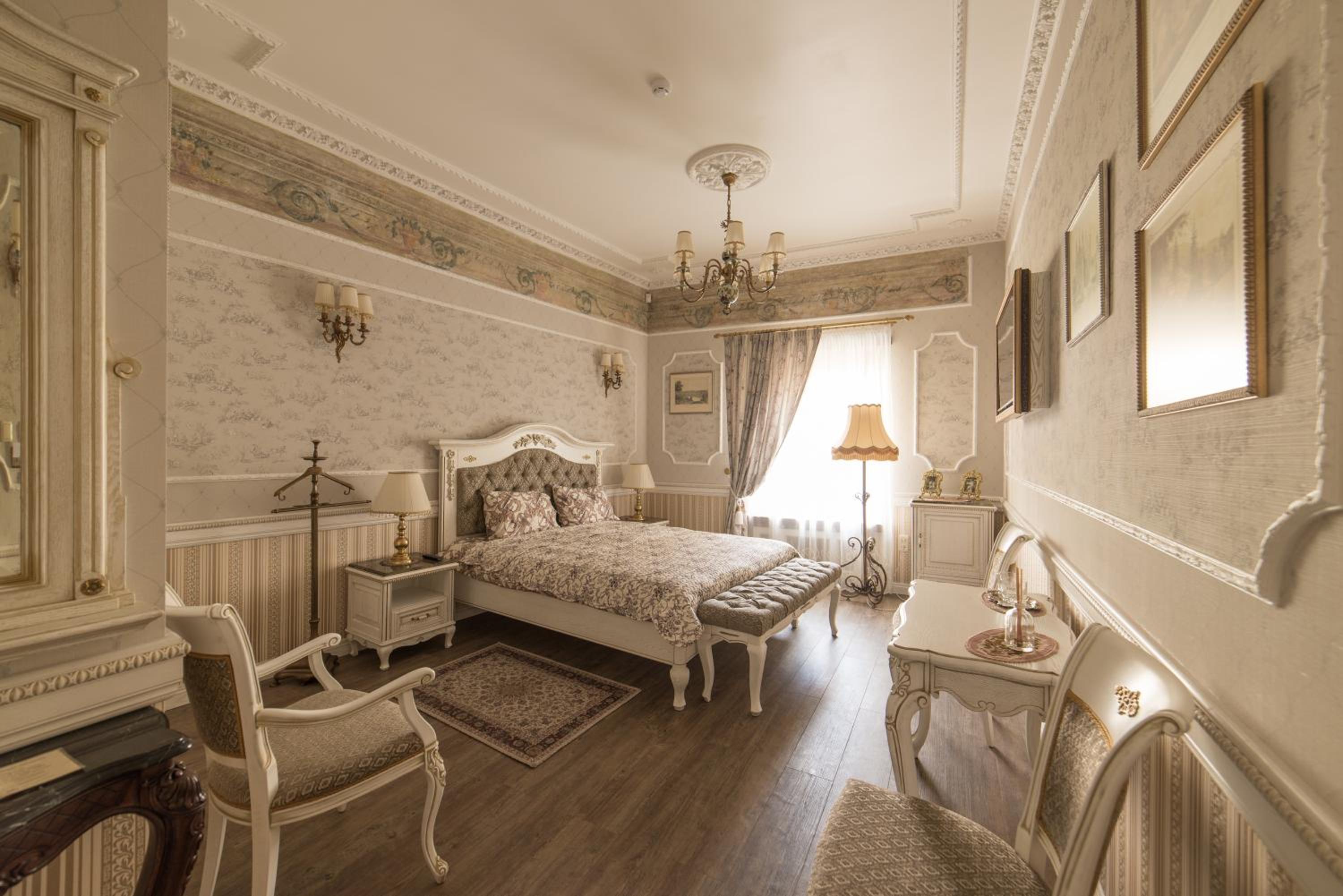 Comfort Double Room with Courtyard View photo 2