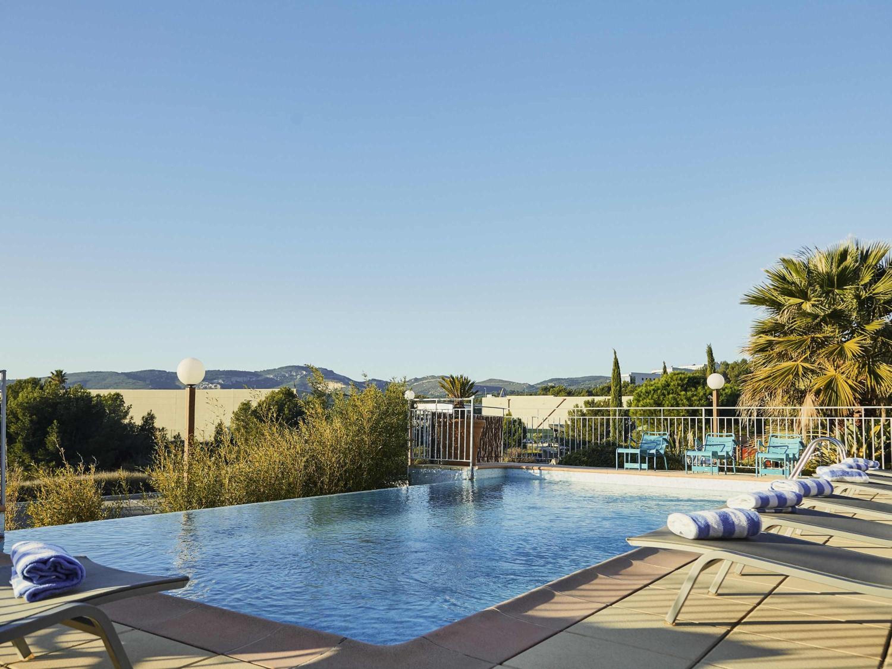 Double Room with Pool View  - Photo 2