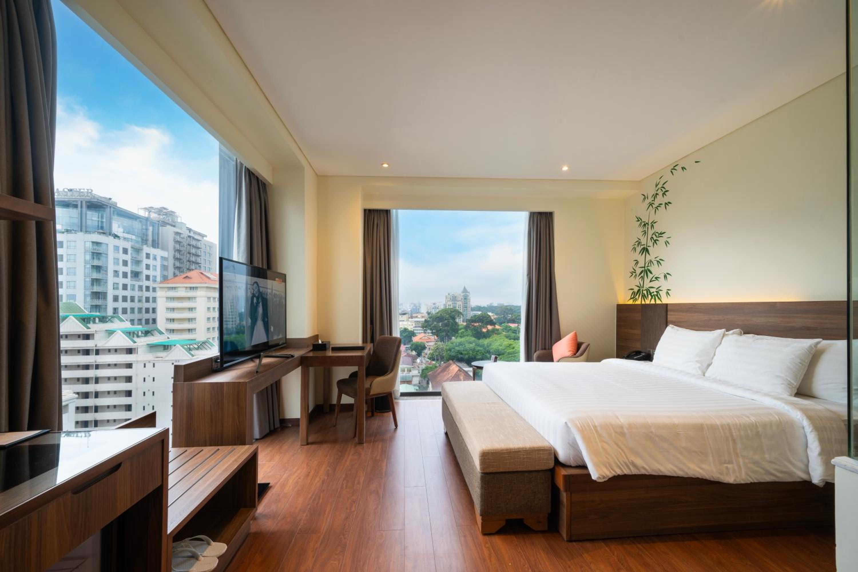 Executive Park View Room Only photo 1