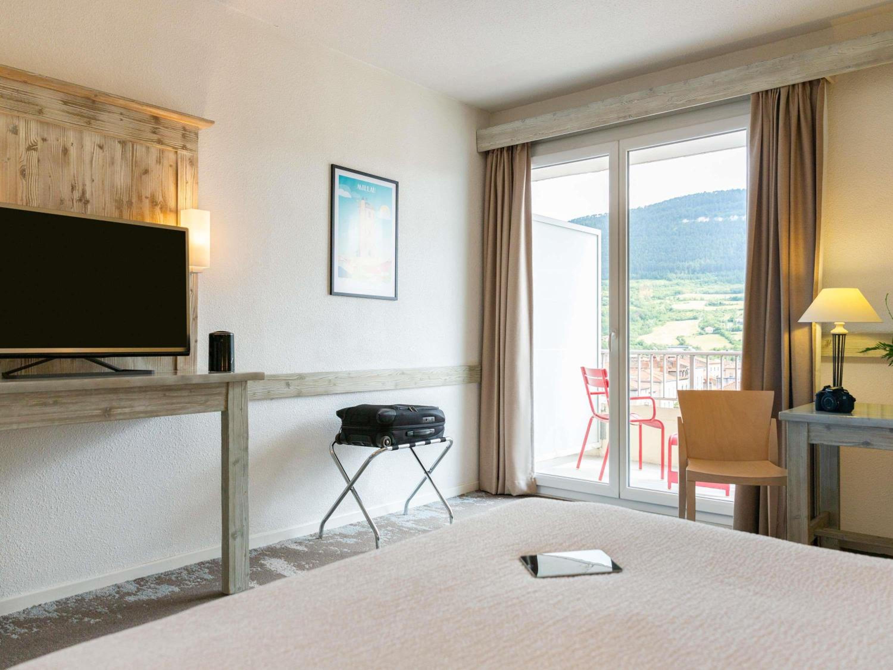 Privilege Double Room With View - Photo 4