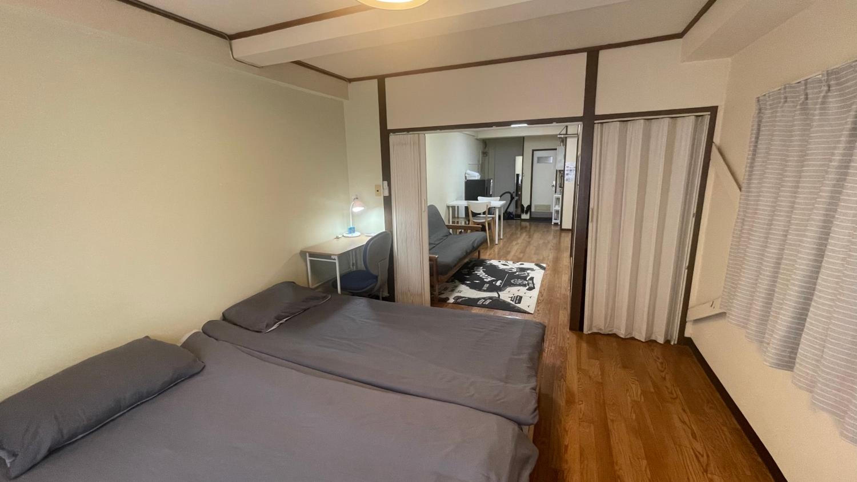 One-Bedroom Apartment with Balcony photo 2