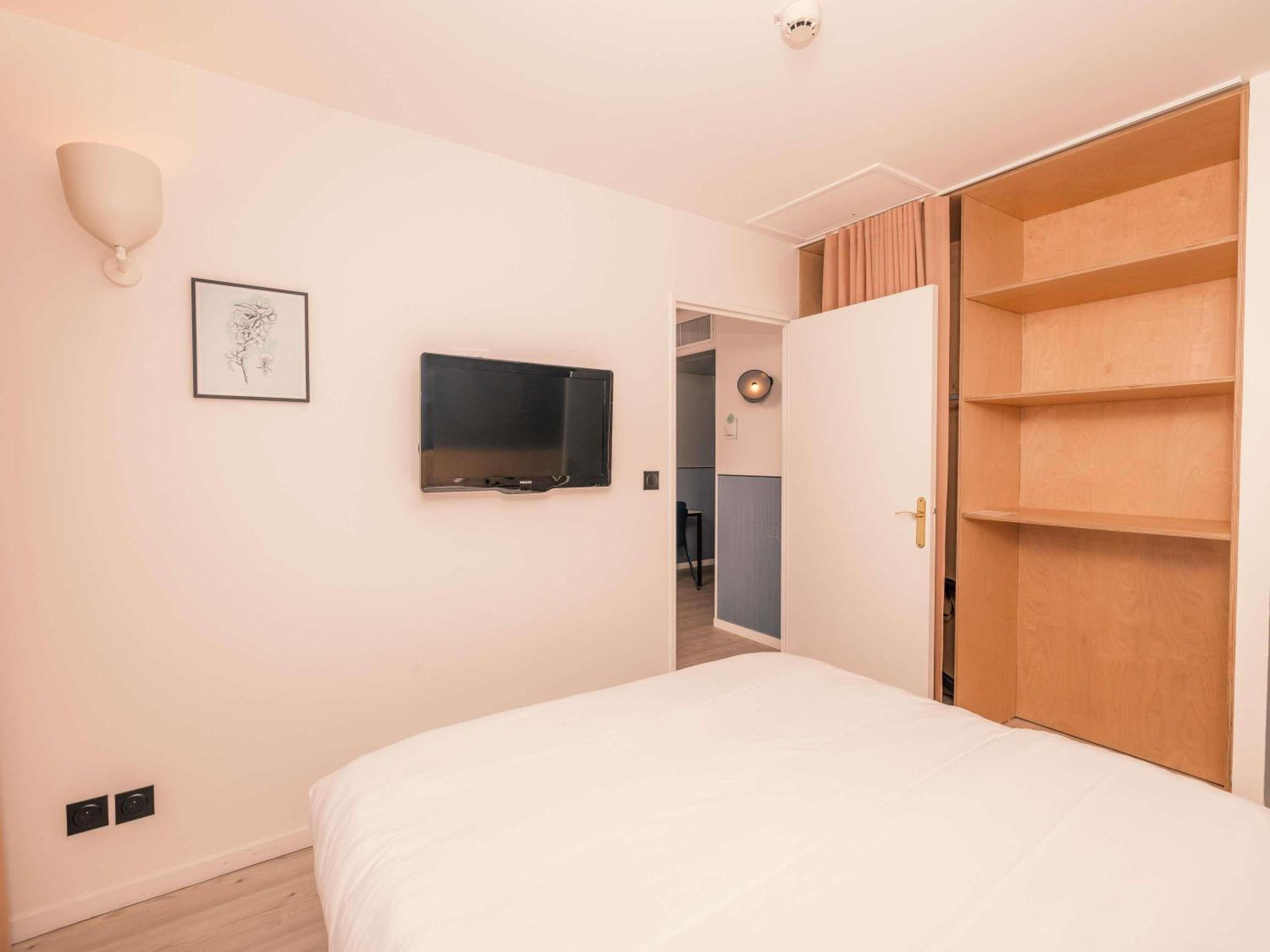 Family Room with One Double Bed and One Double Sofa Bed