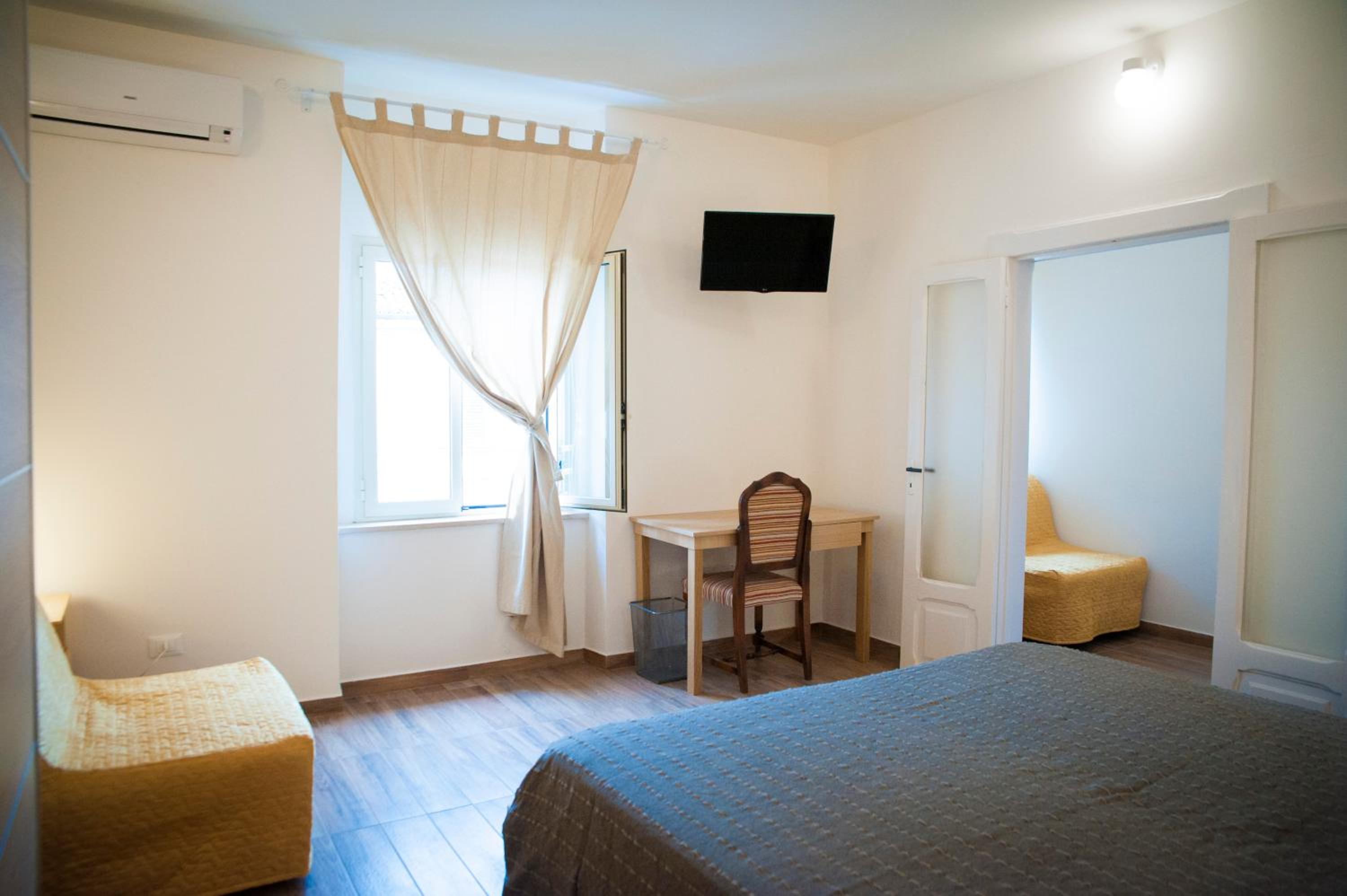 Deluxe Quadruple Room photo 1