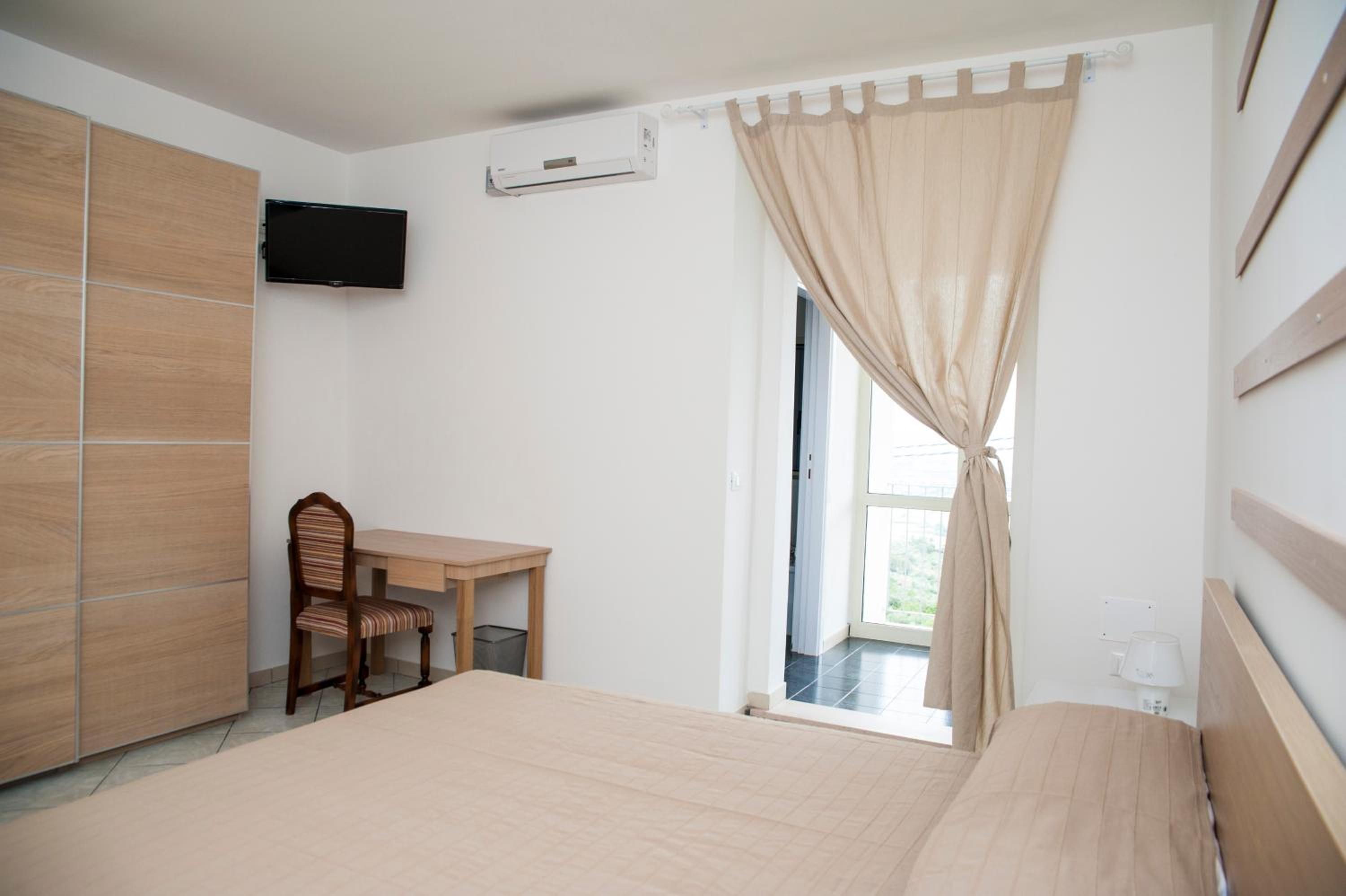 Triple Room with Balcony photo 1