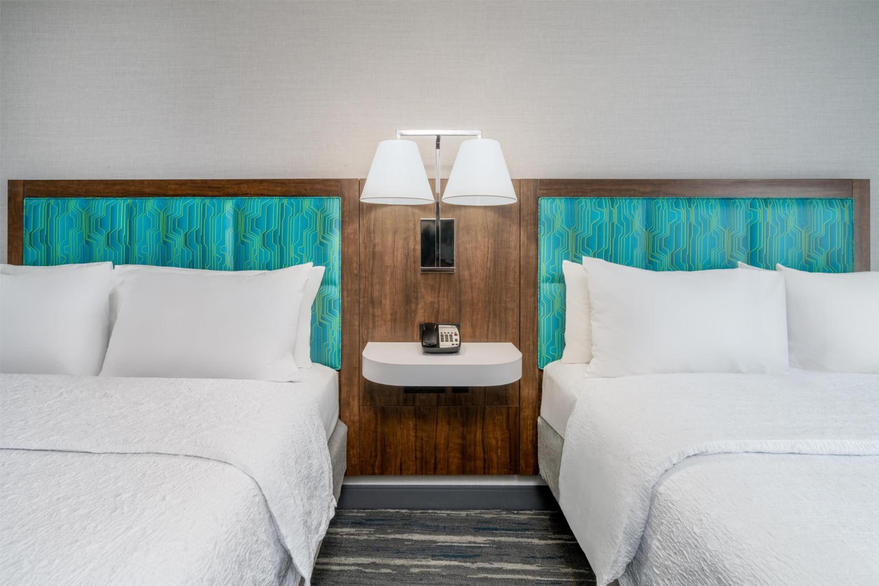 Room with Two Queen Beds - Non-Smoking - Photo 1