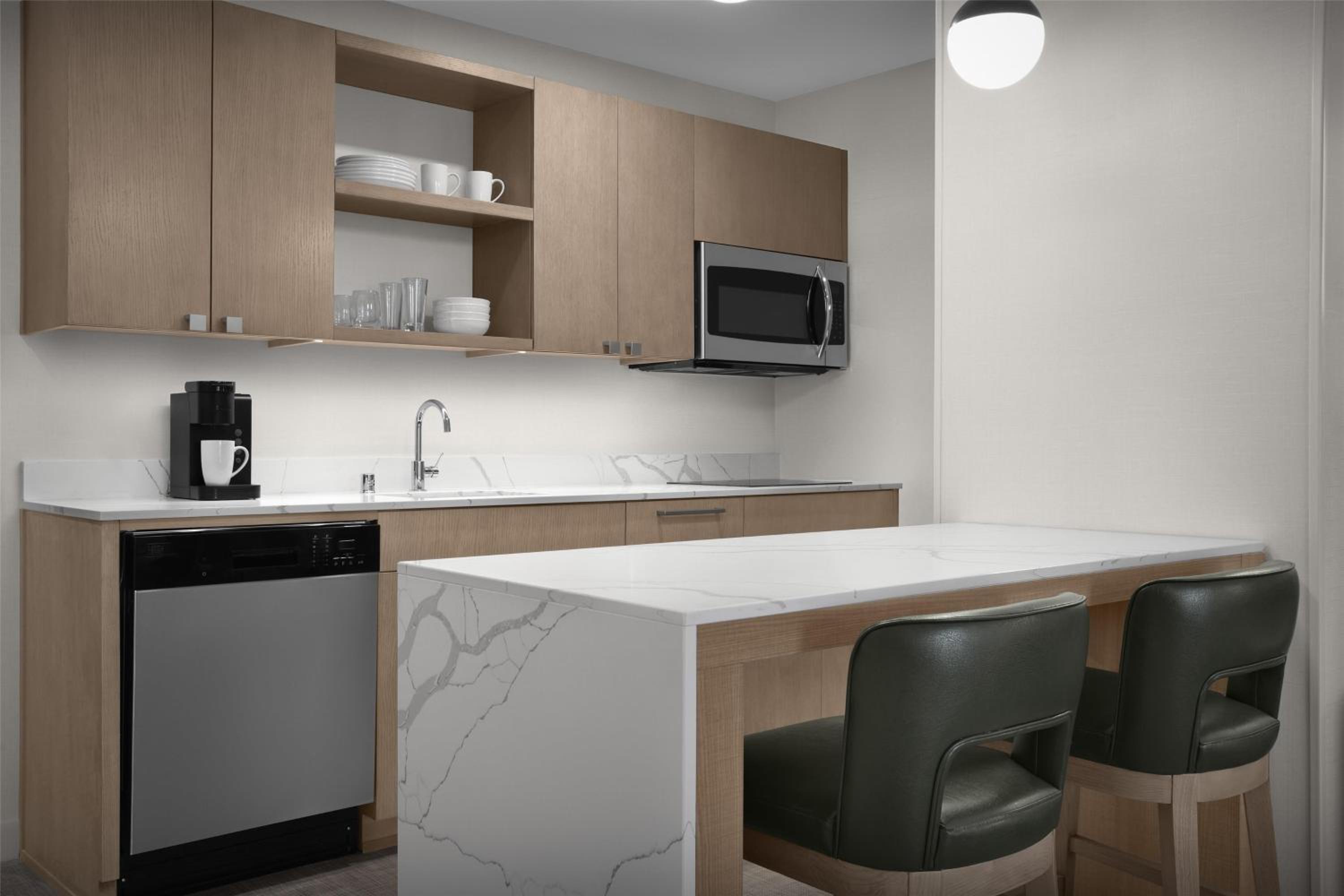 King Studio Suite - Photo 4