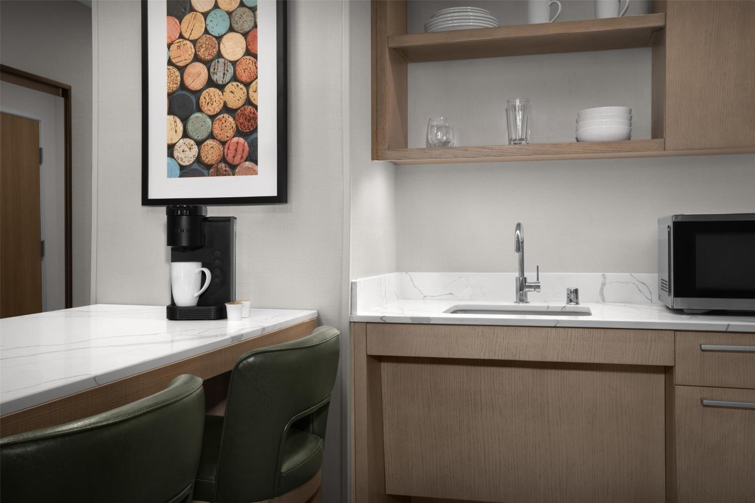 King Studio Suite - Photo 5