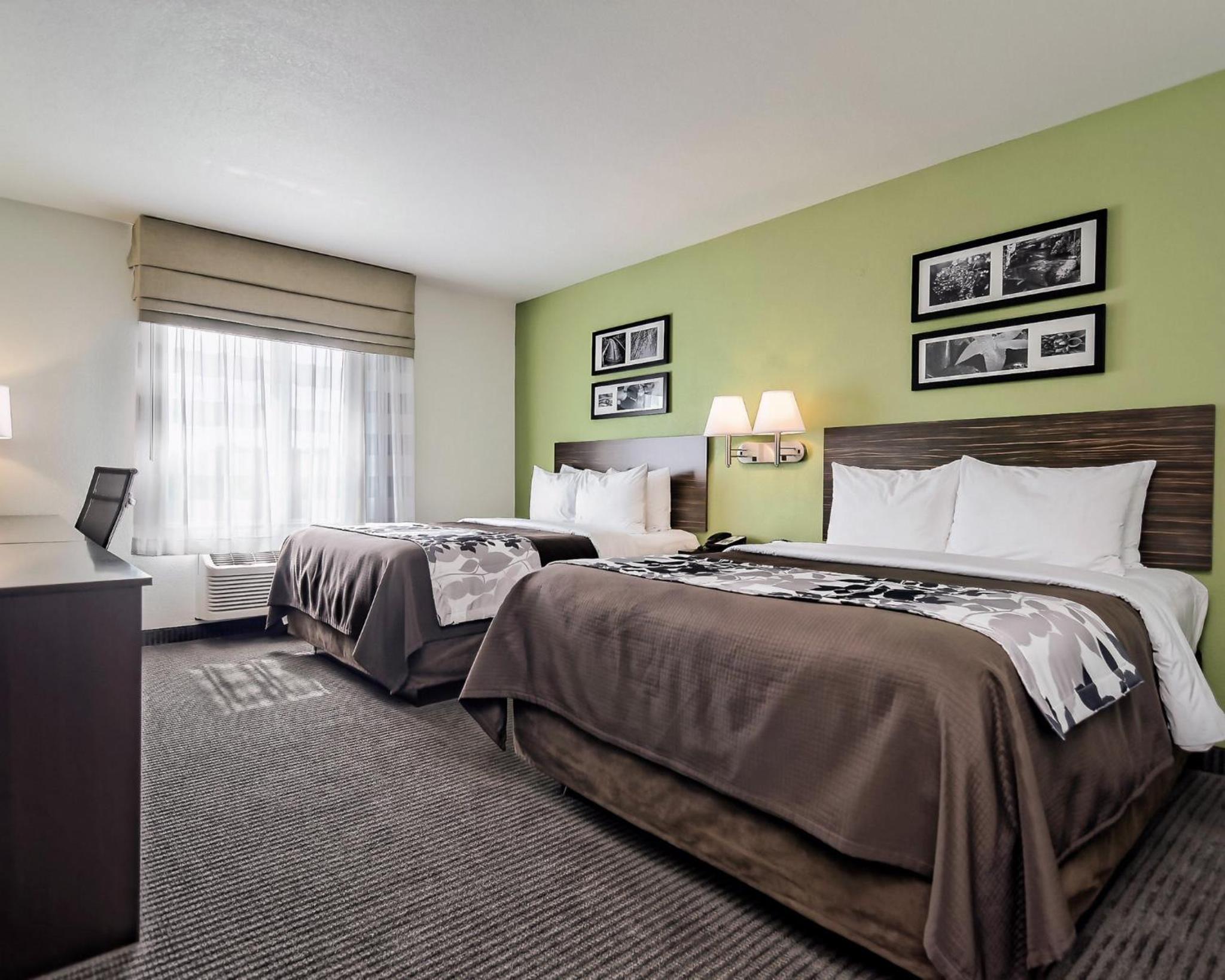 Queen Room with Two Queen Beds - Non-Smoking