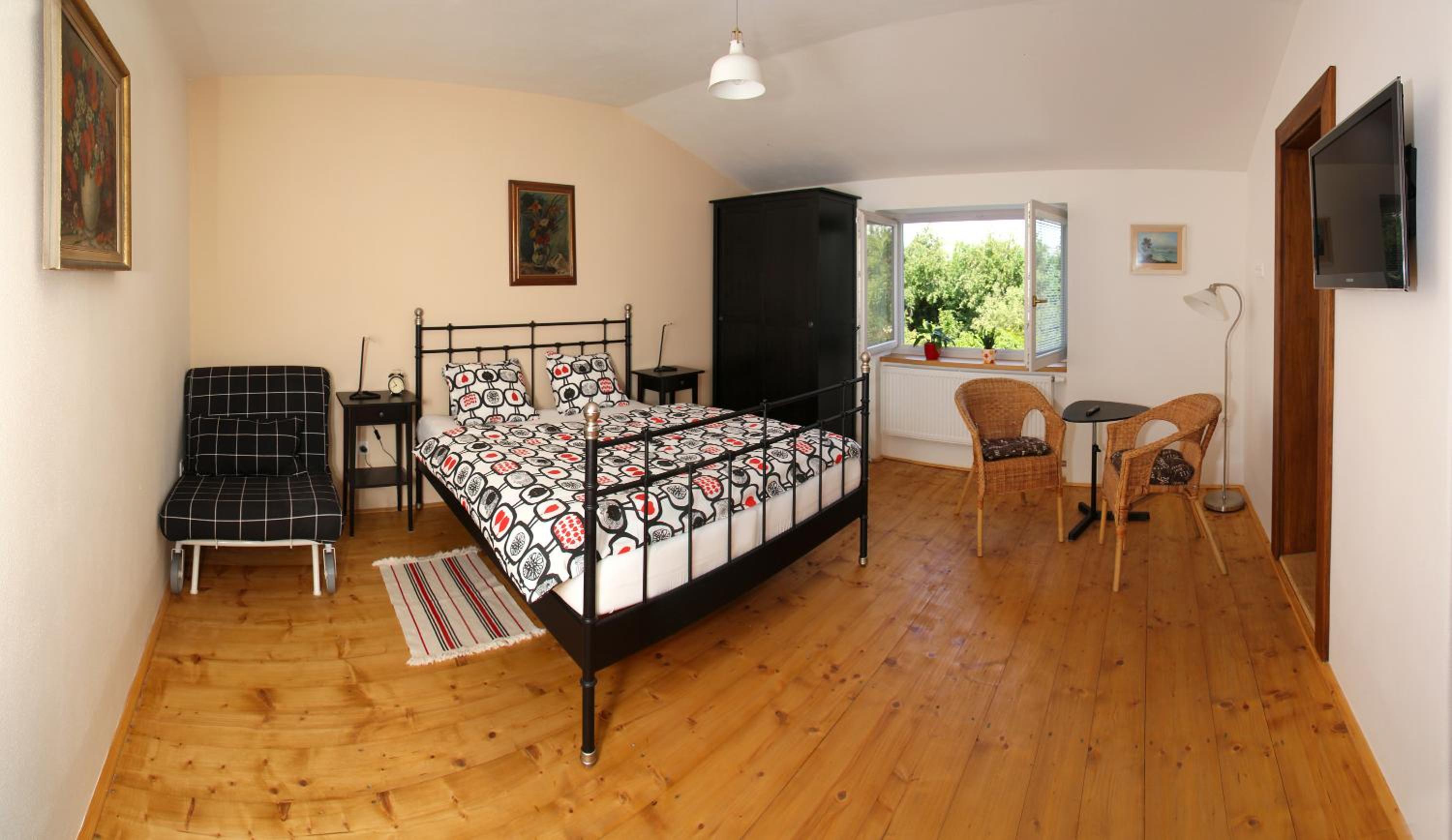 Double Room with Extra Bed photo 1