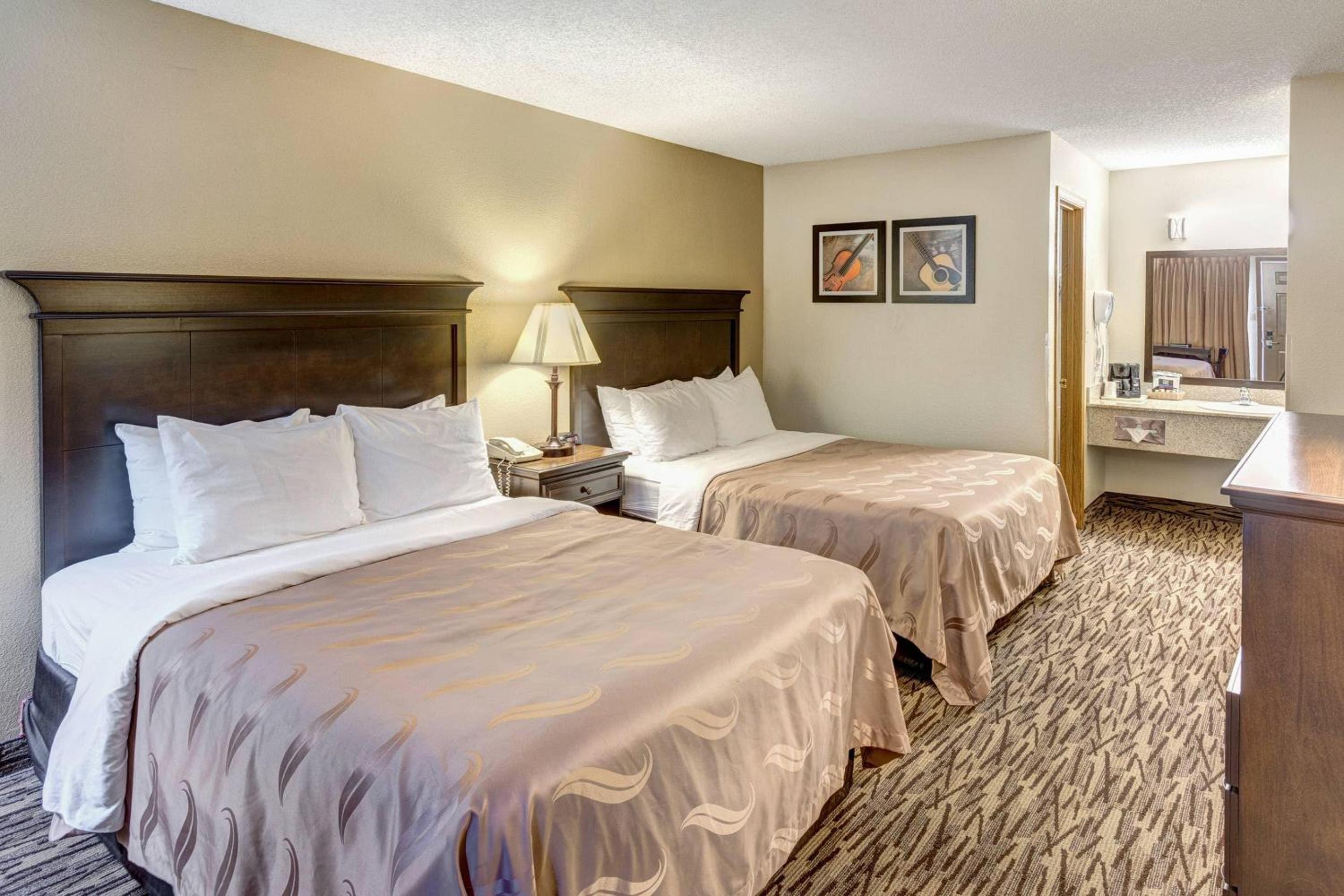 Efficiency Queen Room with Two Queen Beds - Non-Smoking - Photo 1