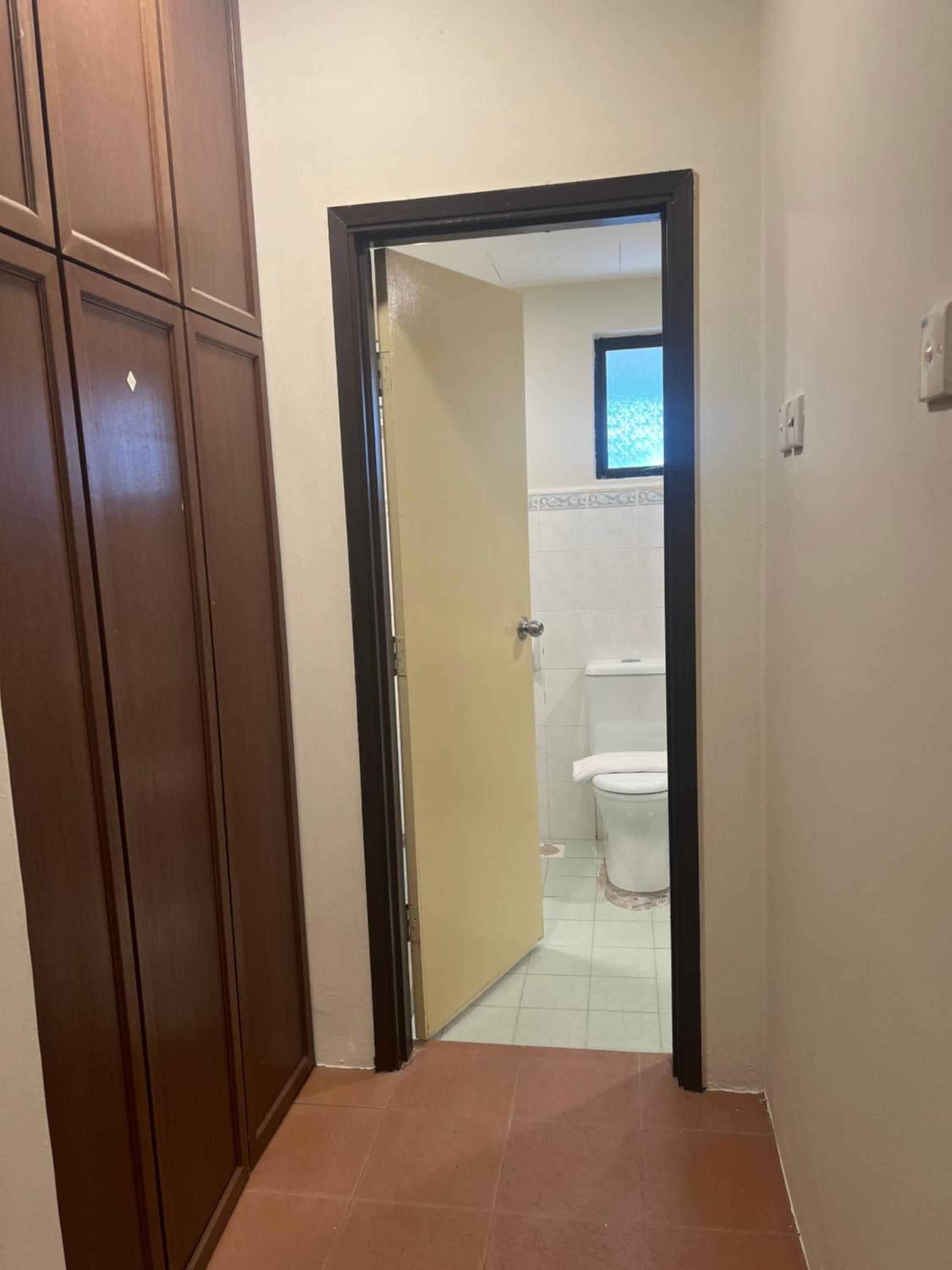 1 Bedroom Apartment - Photo 2