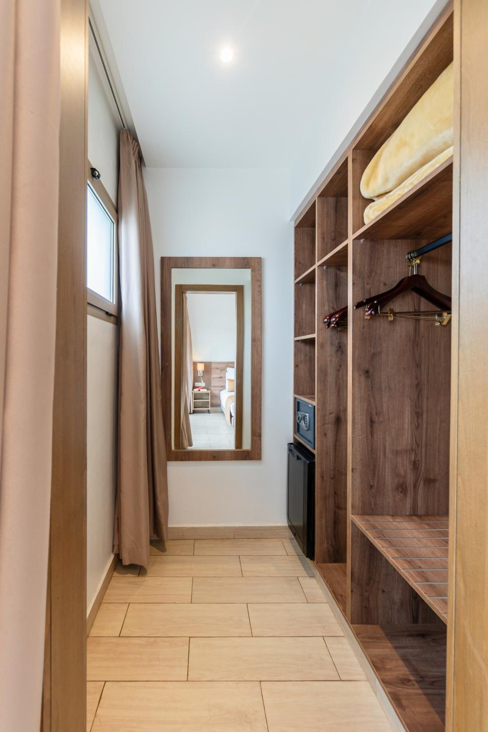 Twin Room with Balcony photo 2