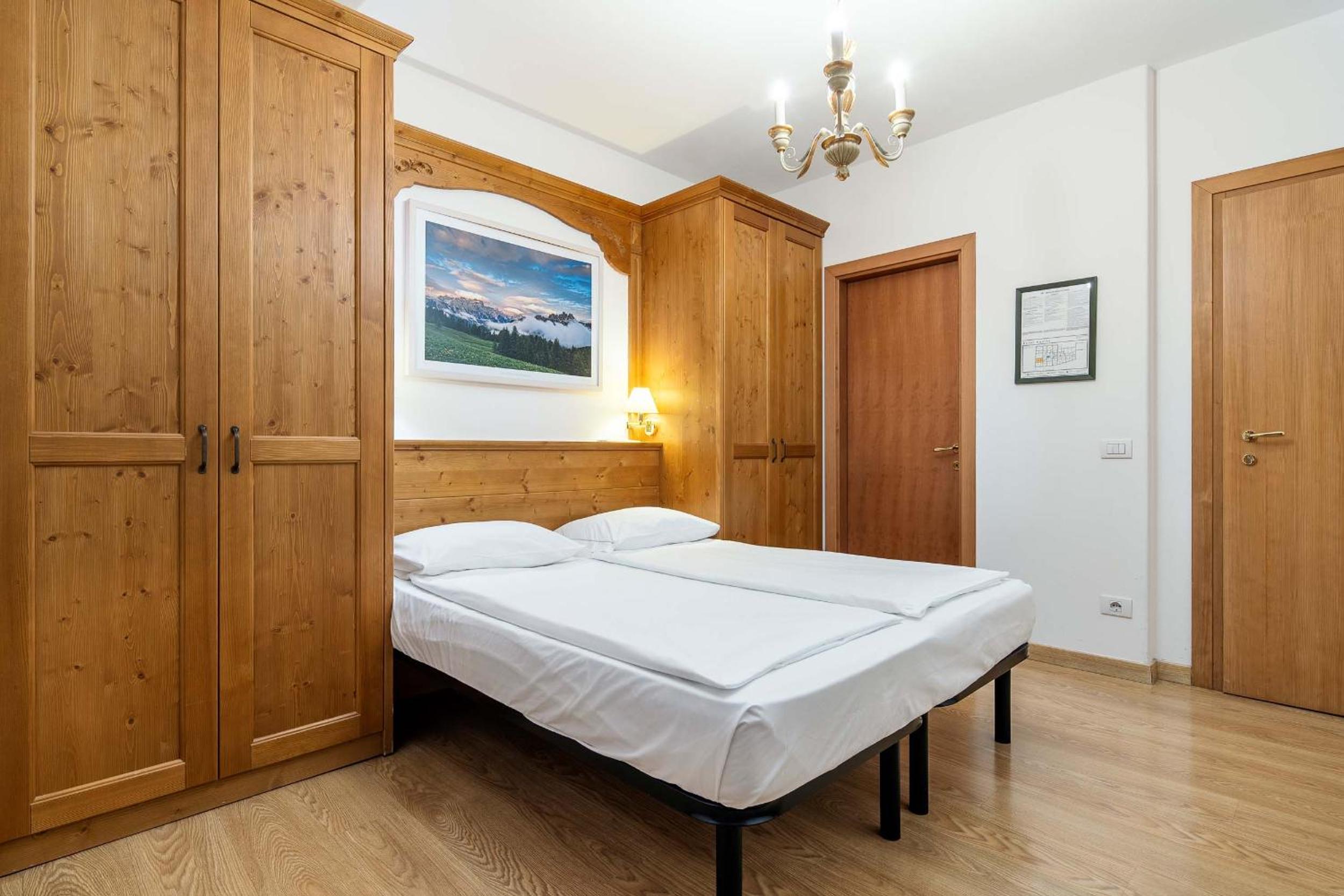 Economy Double Room photo 1