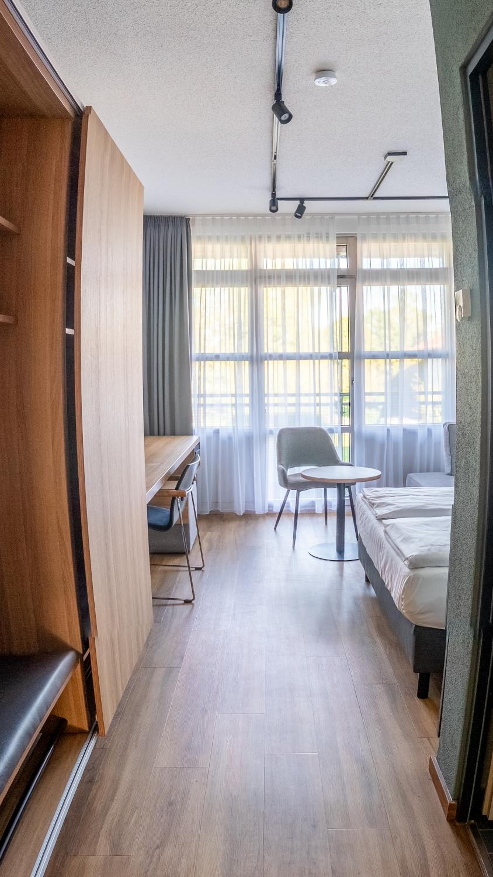 Queen Room with Balcony
