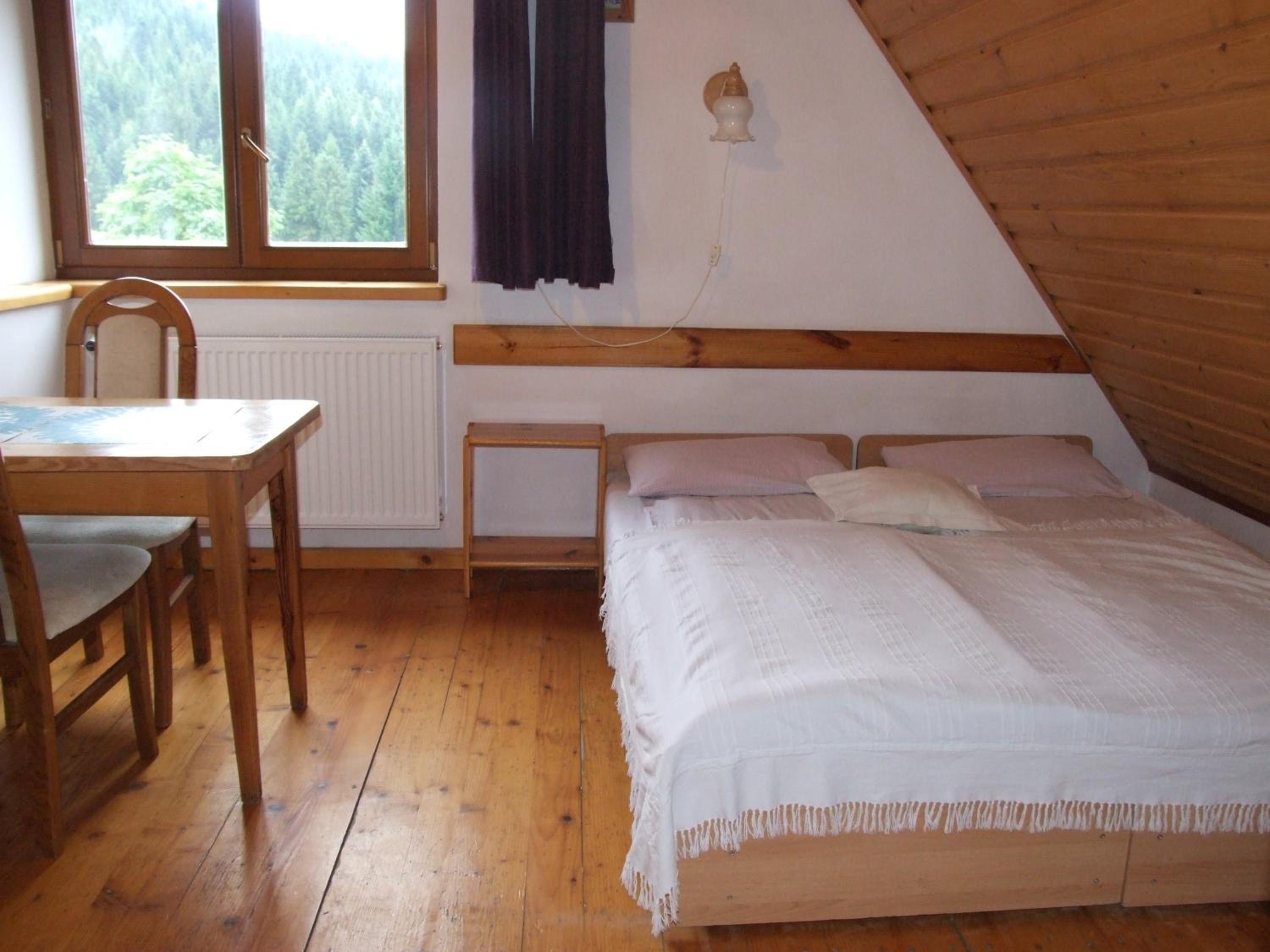 Double Room With Shared Bathroom photo 1