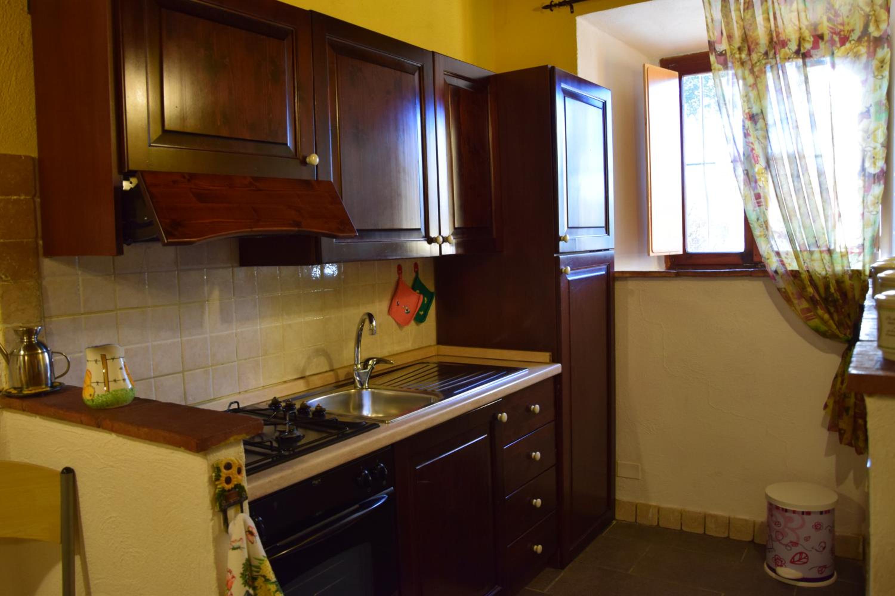 One-Bedroom Apartment - Photo 11