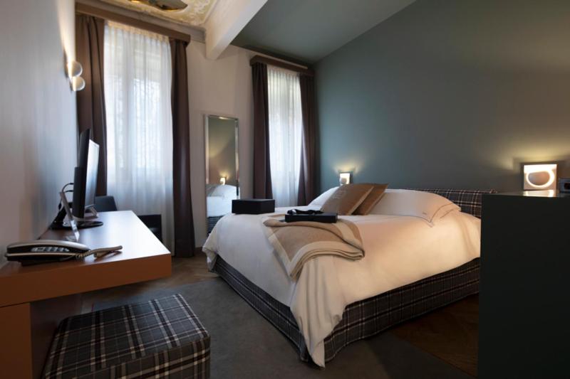 Available room