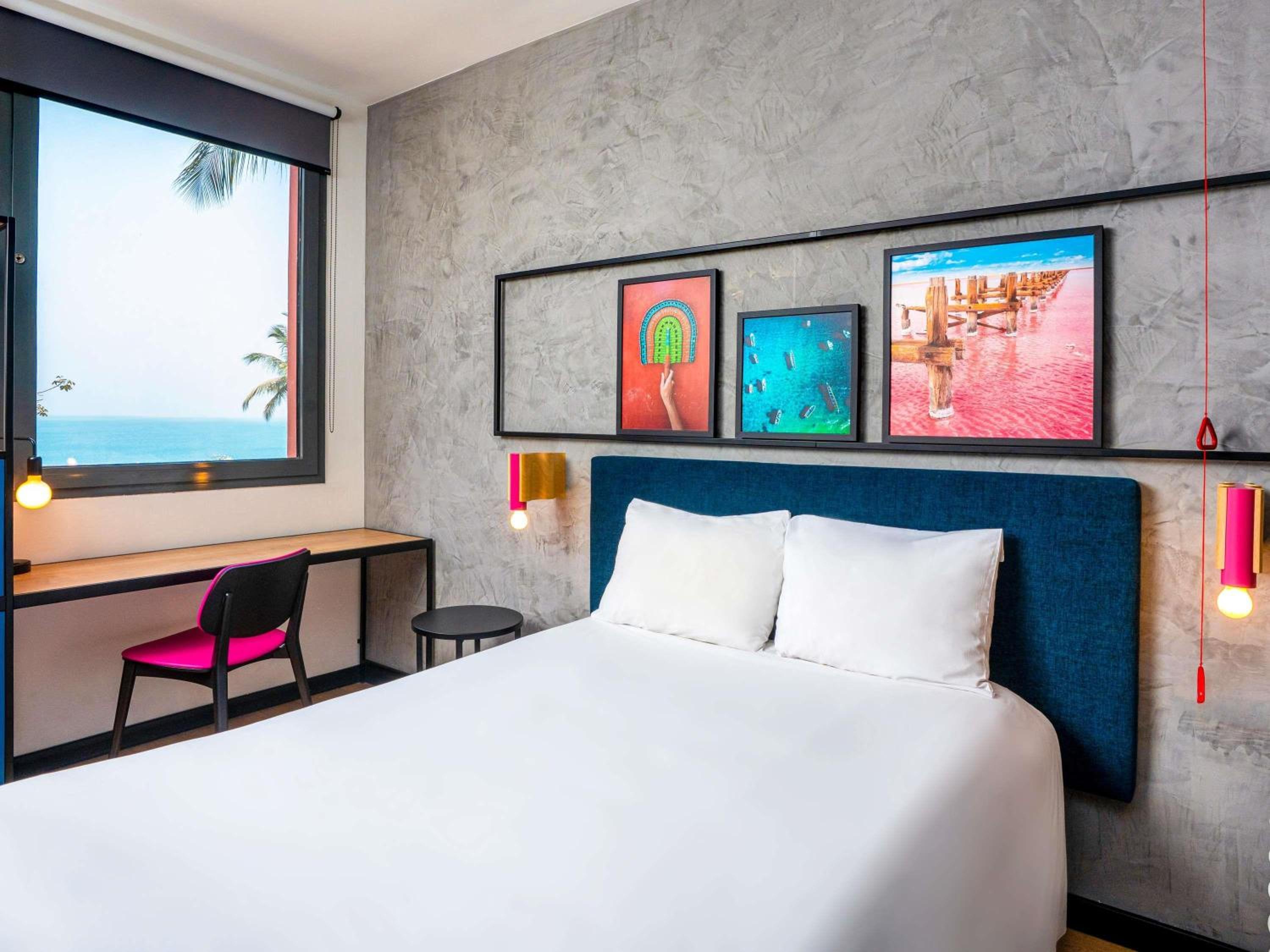 Standard Room With One Double Bed - Sea Side photo 2