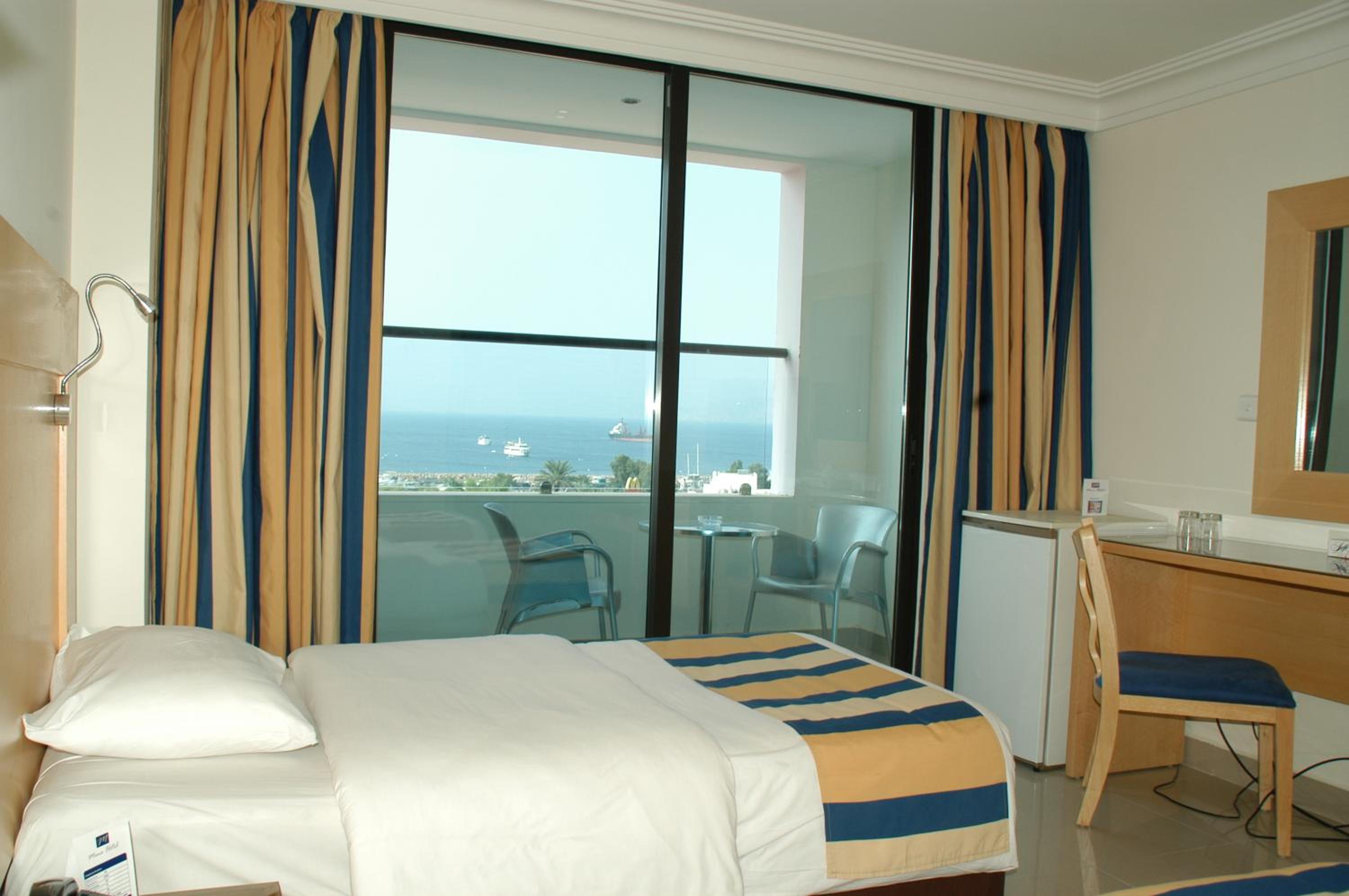 Double or Twin Room with Sea View
