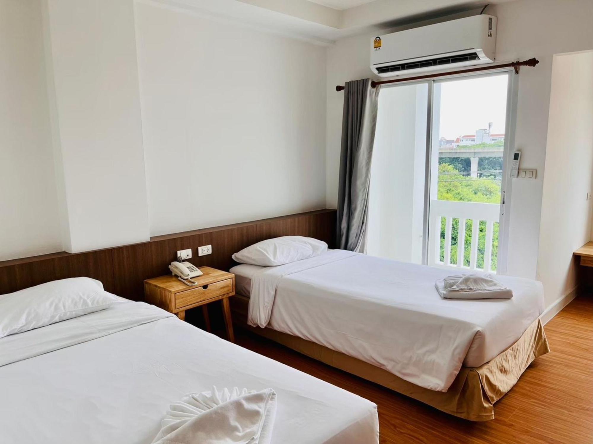 Superior Twin Room photo 2