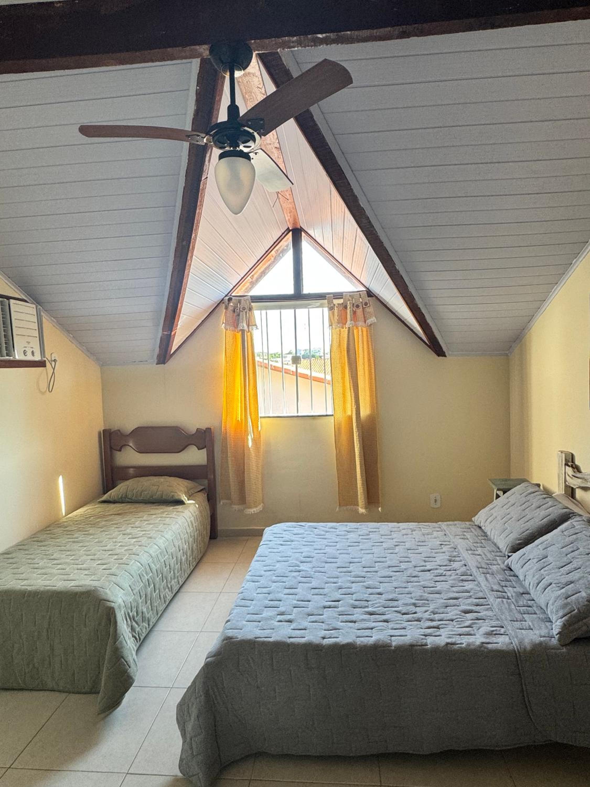 Four-Bedroom House photo 3