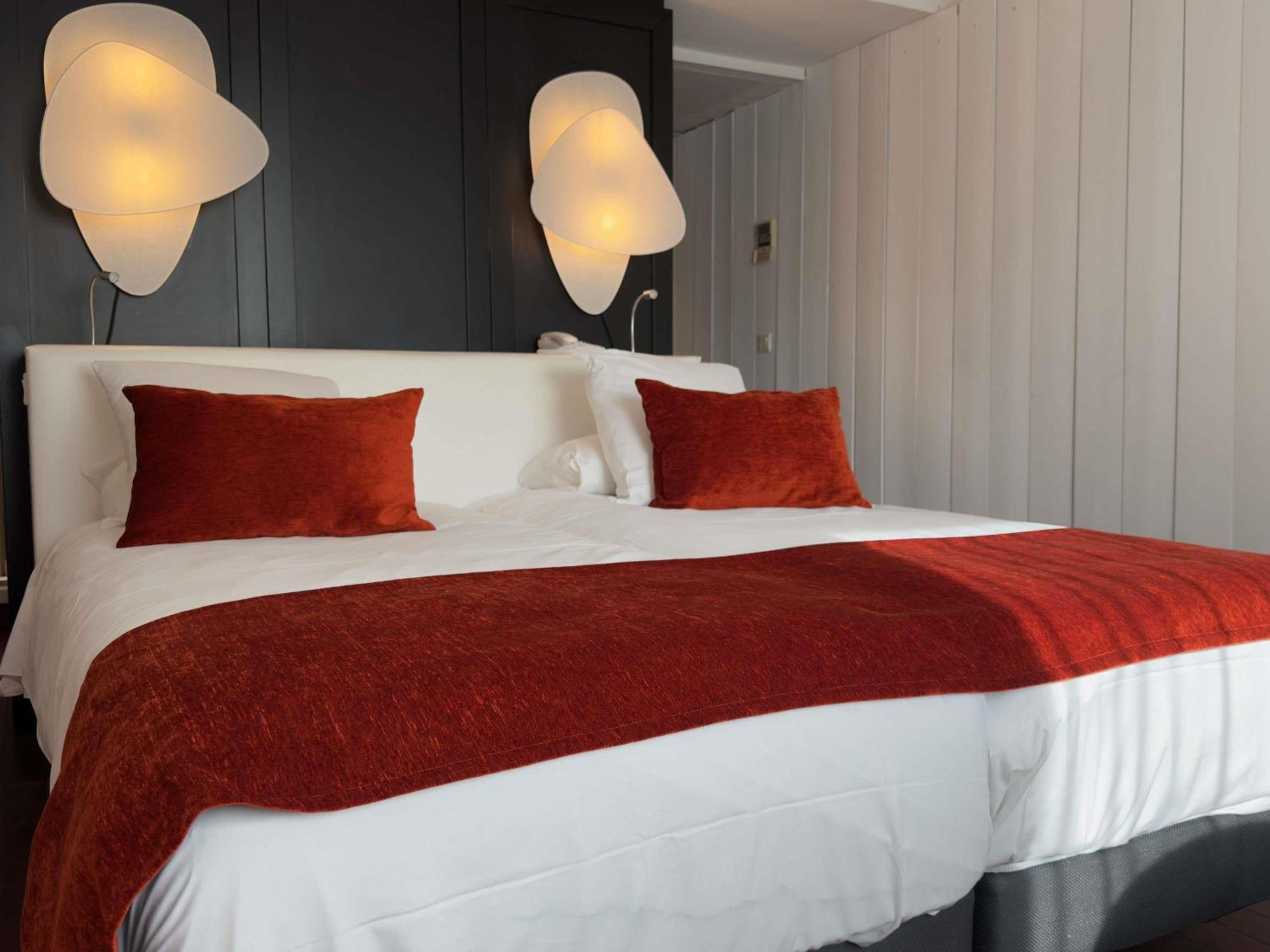 Standard Room with Two Single Beds - Photo 1