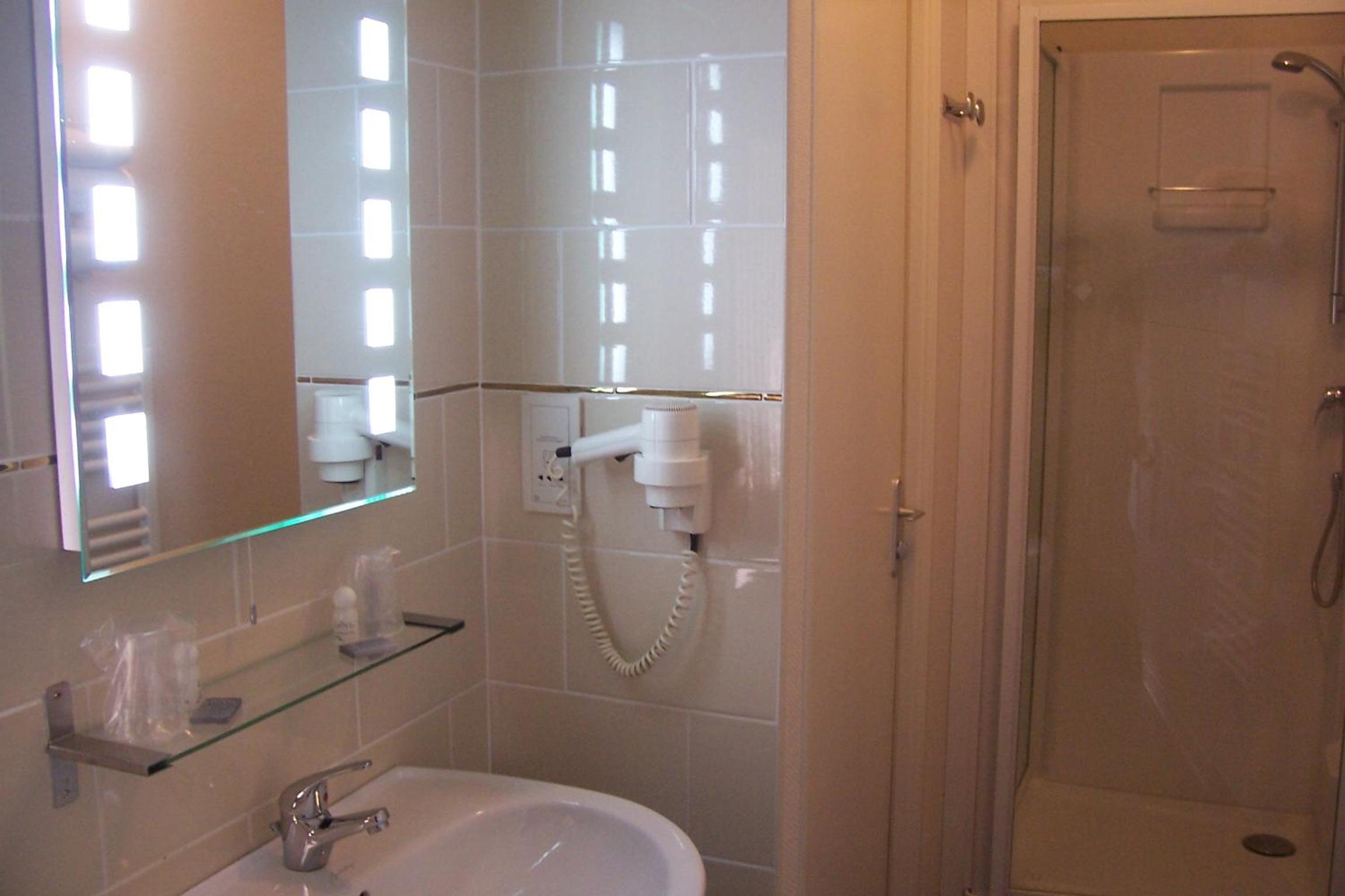 Comfort Double Room - Photo 4