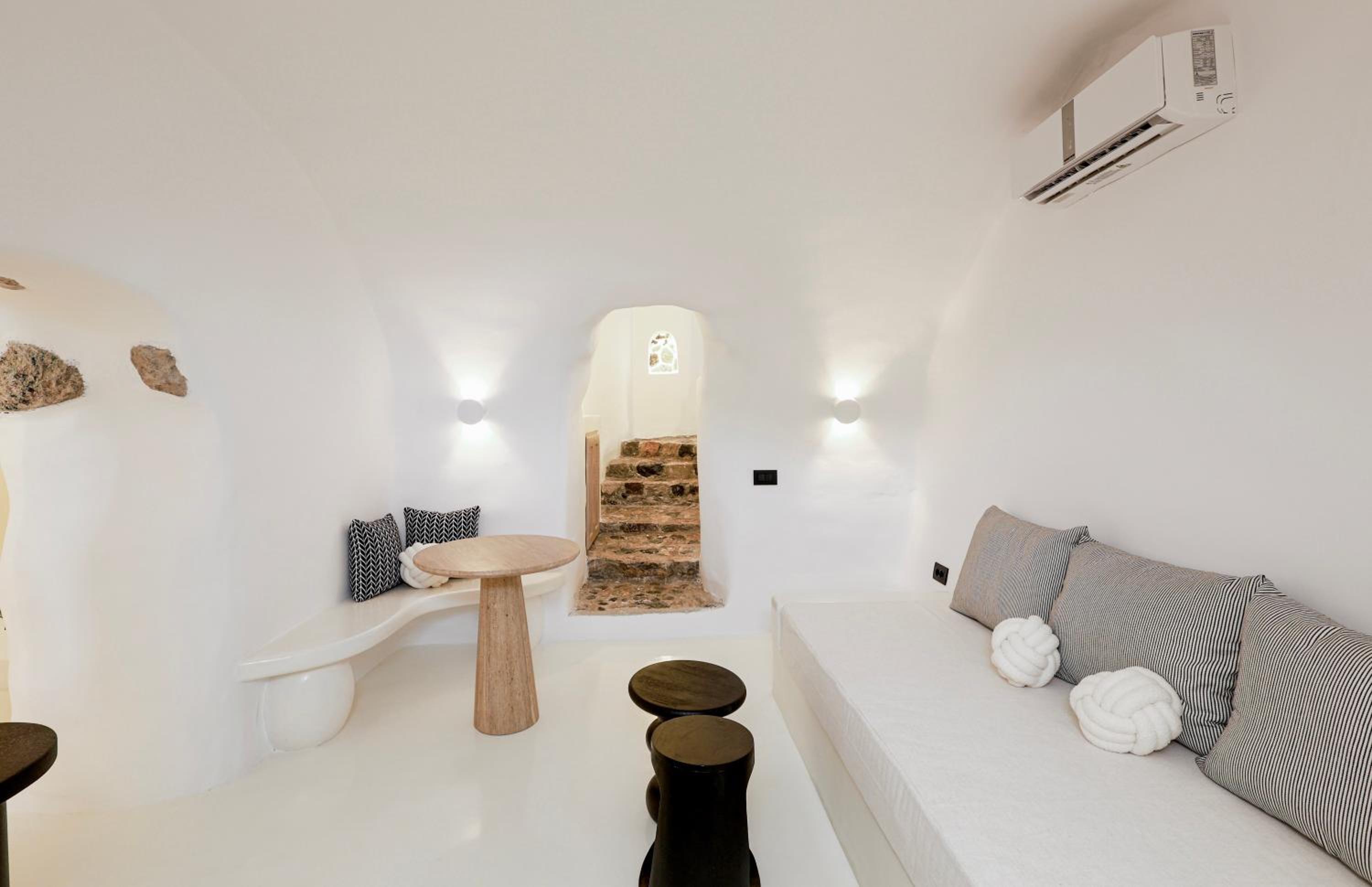 Suite with Private Pool - Photo 4