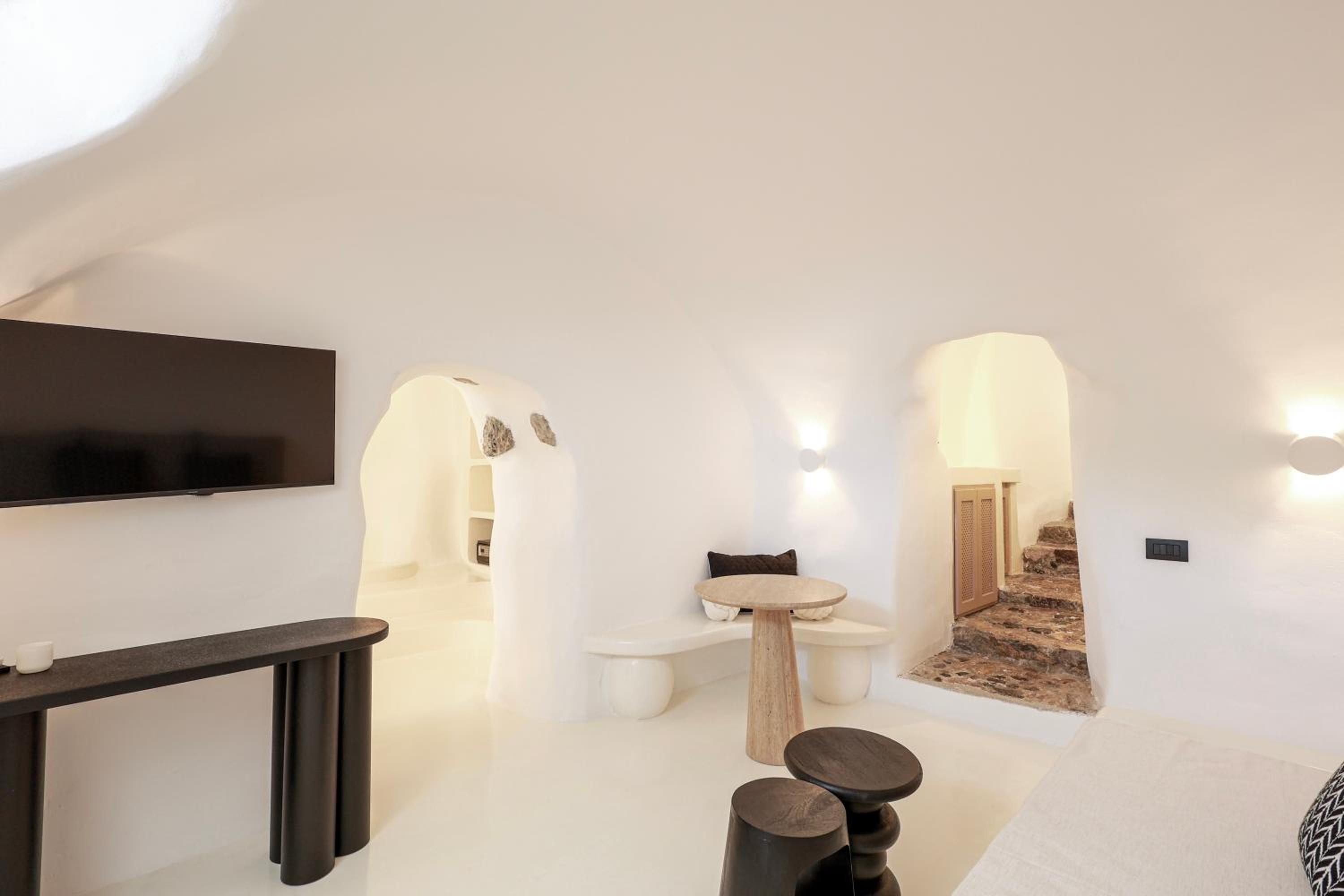 Suite with Private Pool - Photo 3