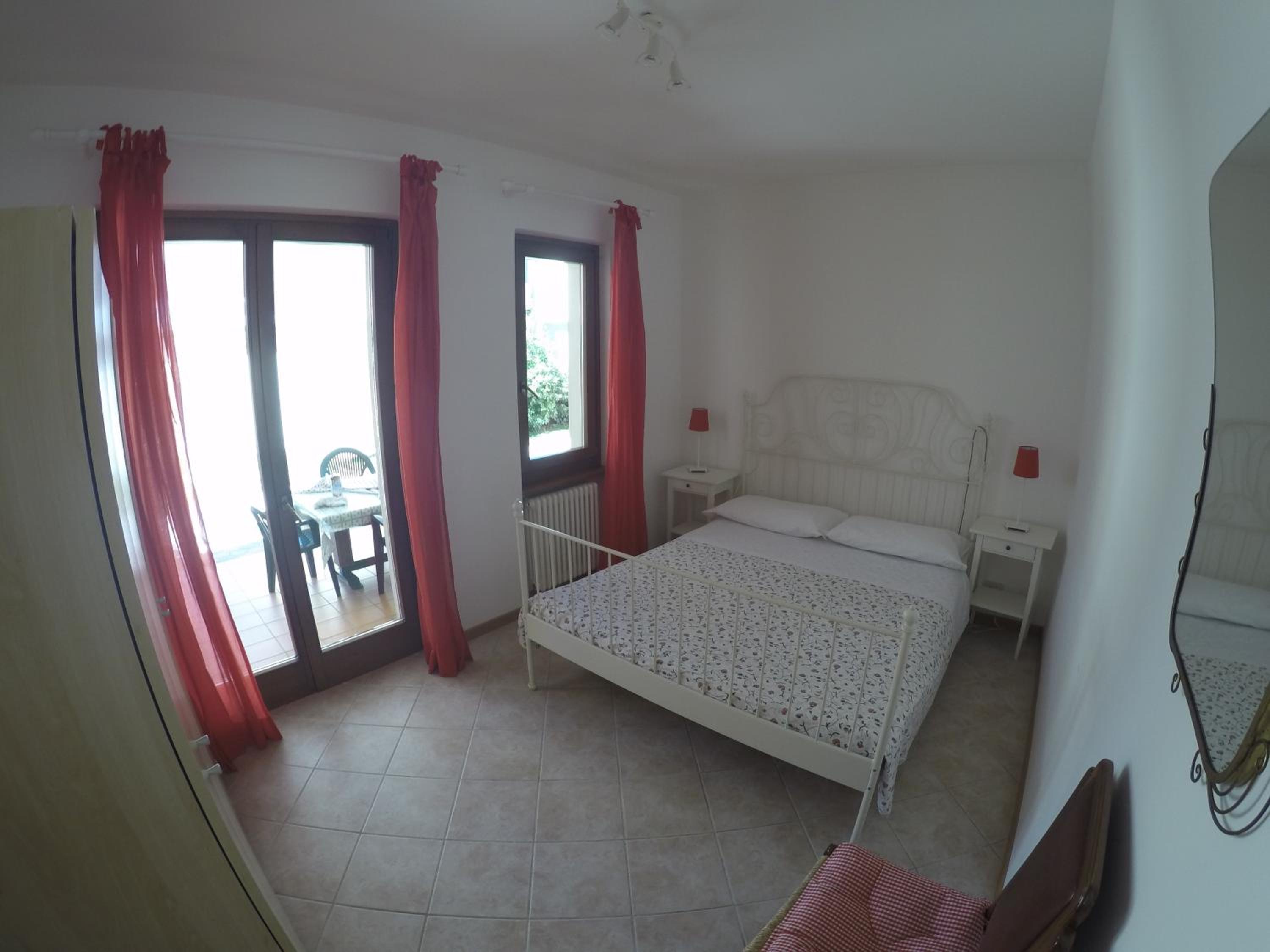 Apartment 2B photo 2