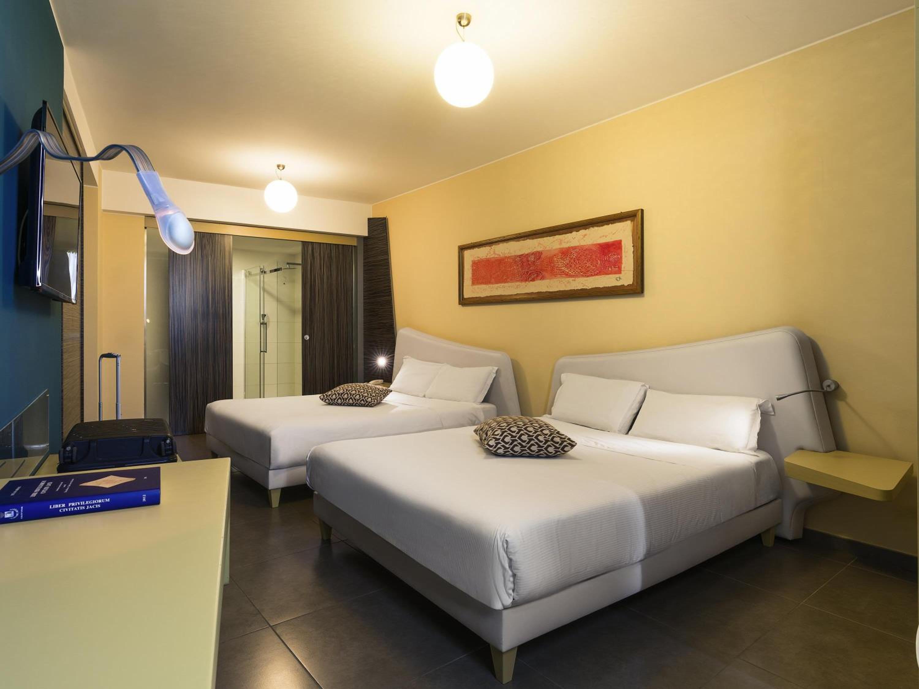 Deluxe Suite with Two Double Beds