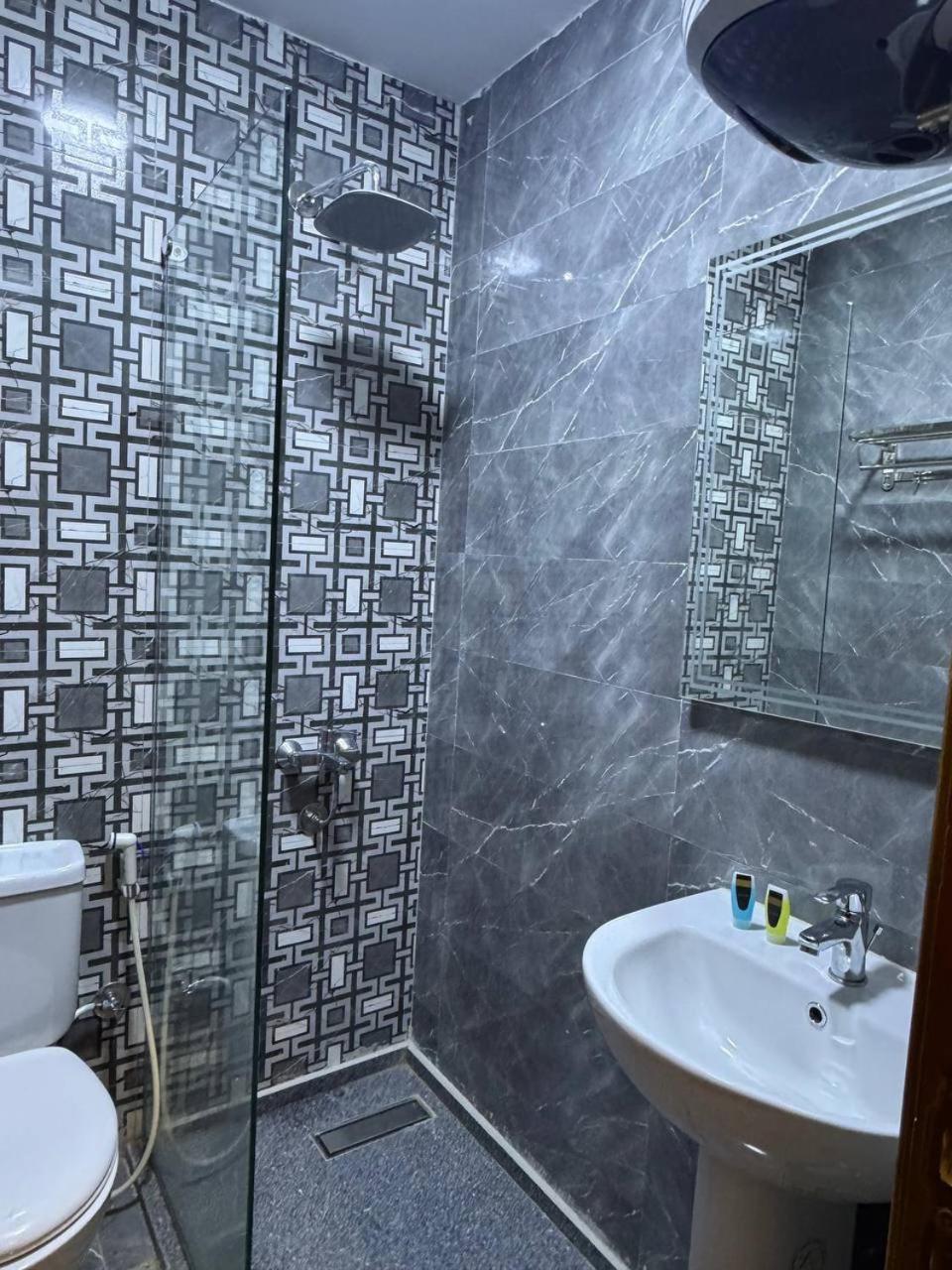 Deluxe Double or Twin Room with City View