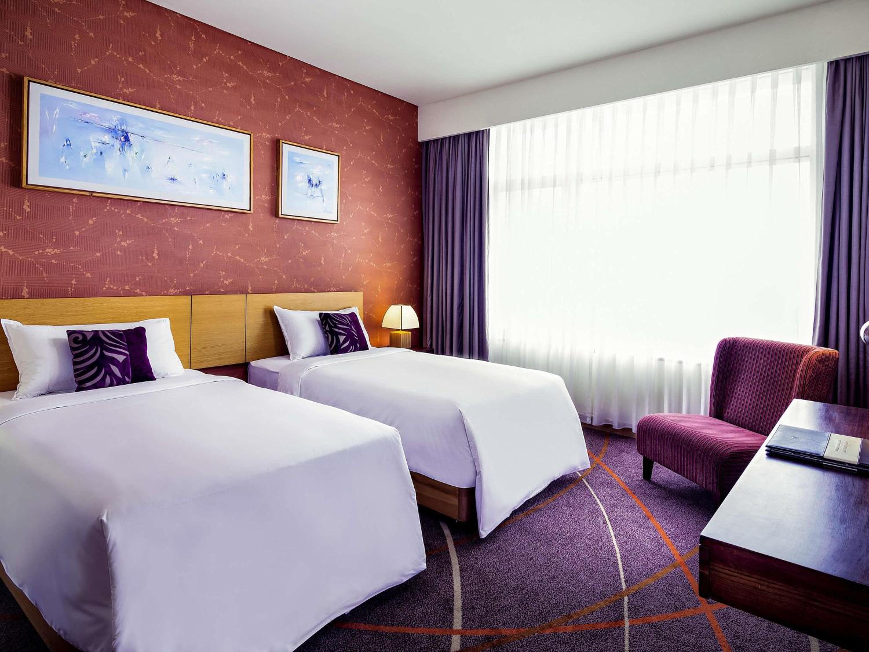 Superior Room with Zip Bed - Photo 2