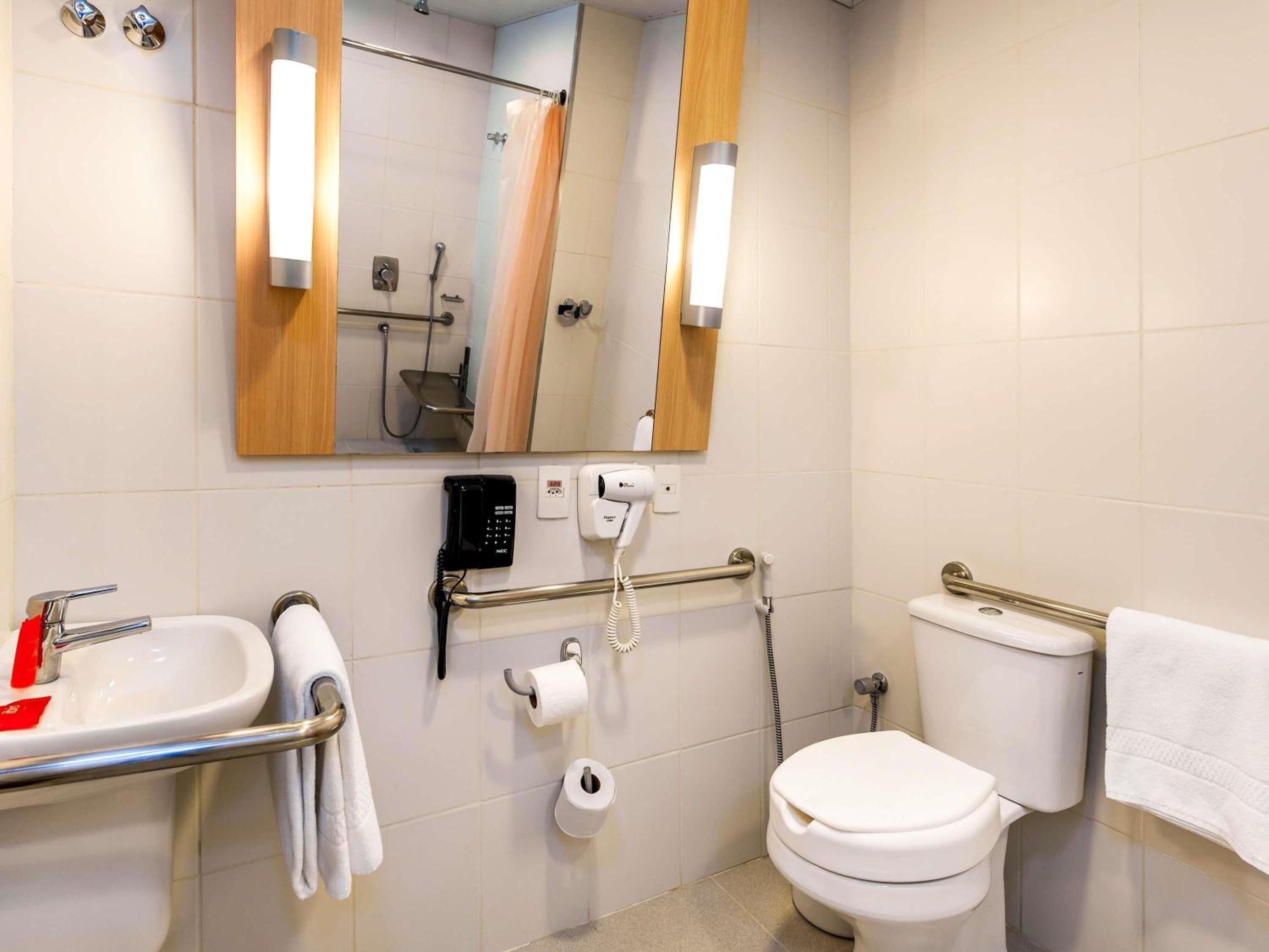 Adapted Standard Double Room