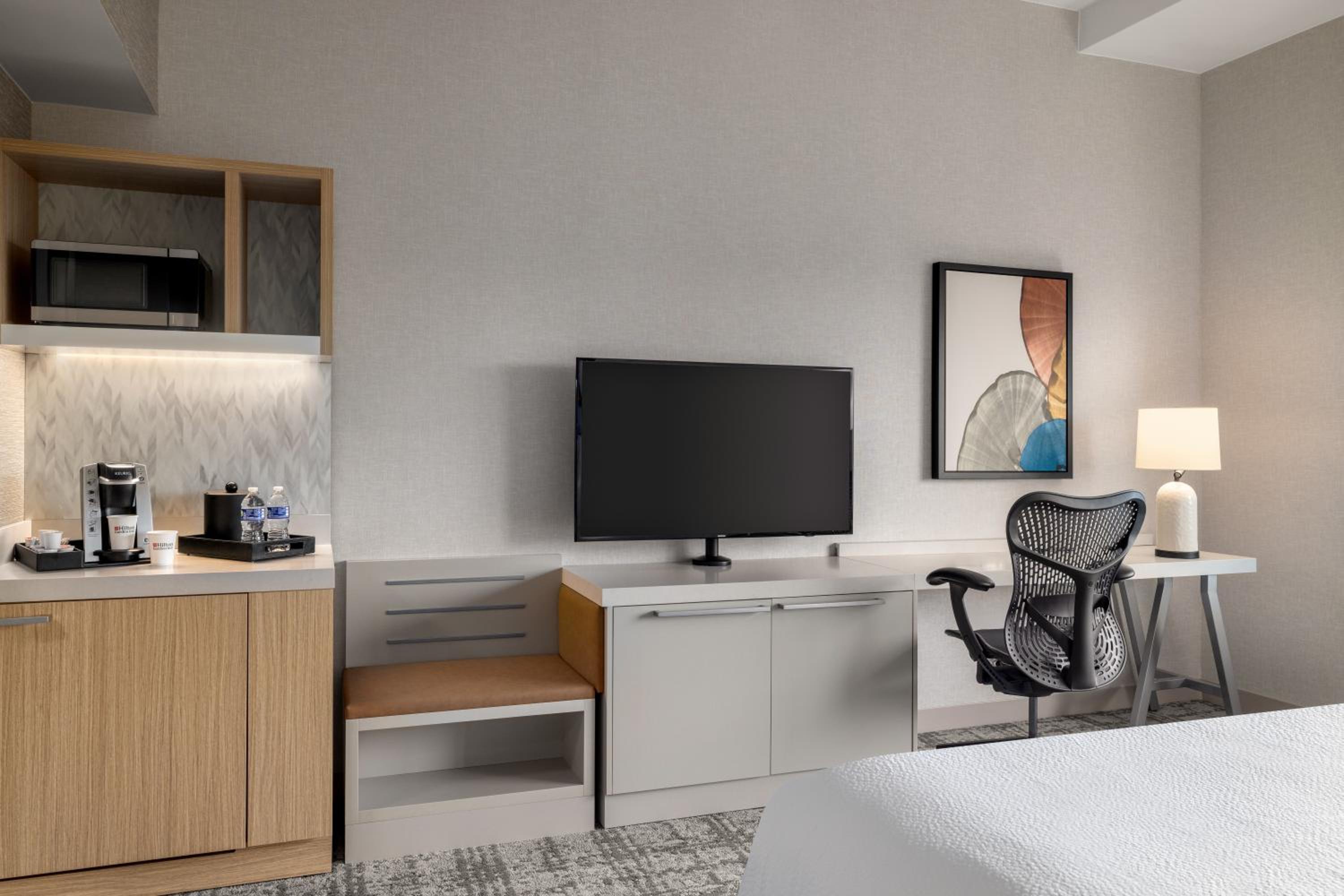 King Room - Hearing Access - Photo 5