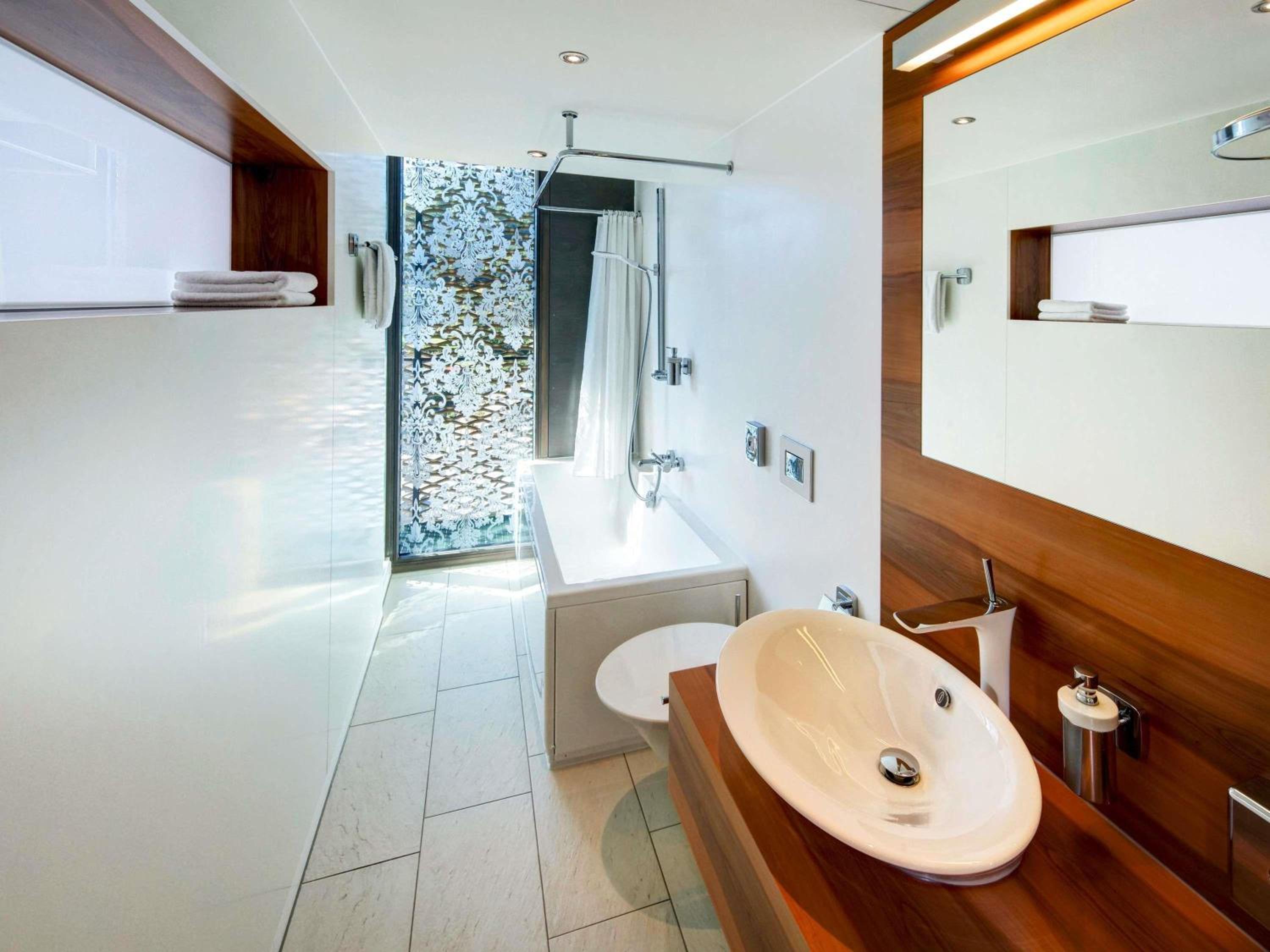 Styles Suite - Photo 8