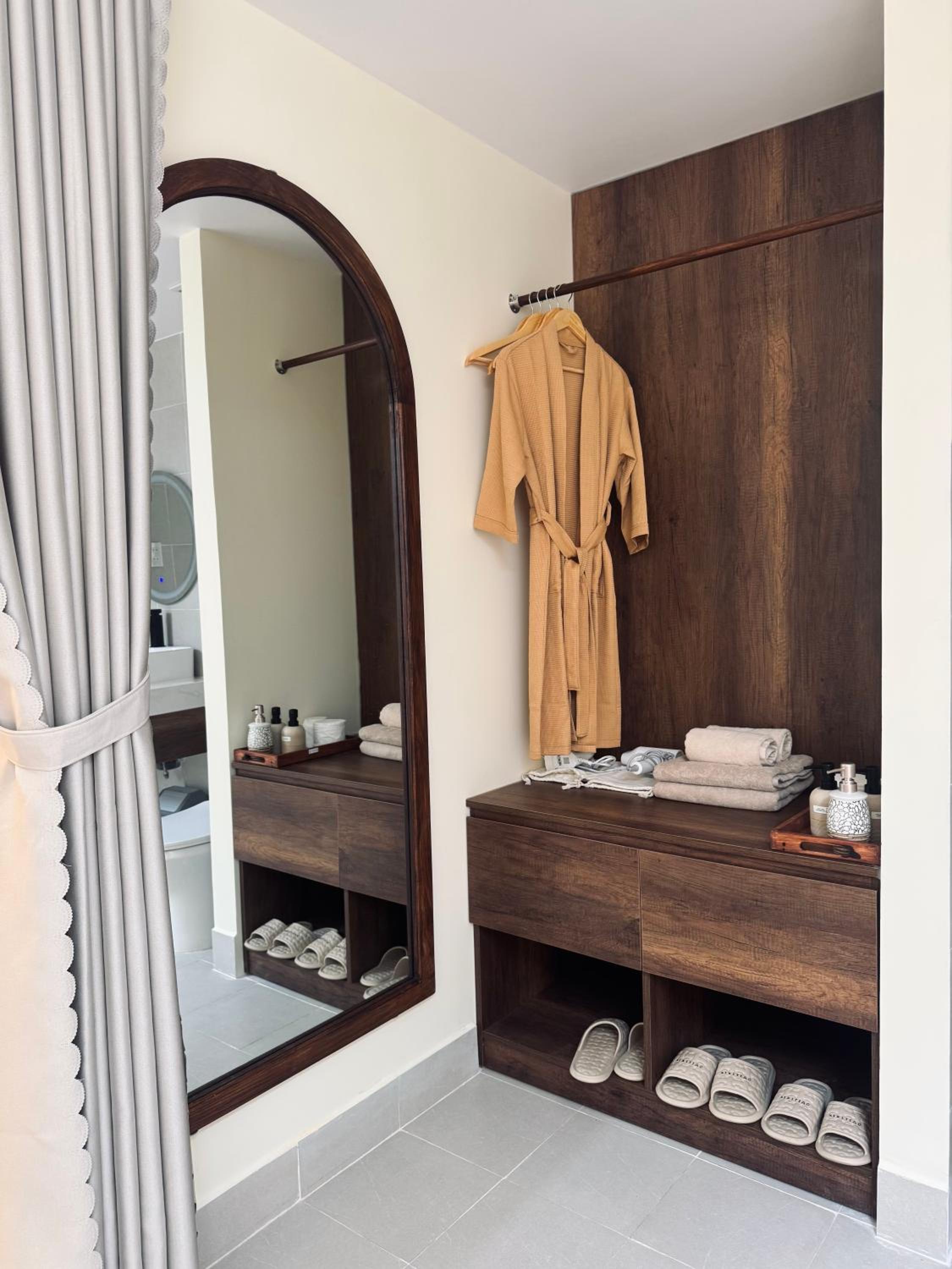 Deluxe Double Room with Bath photo 3