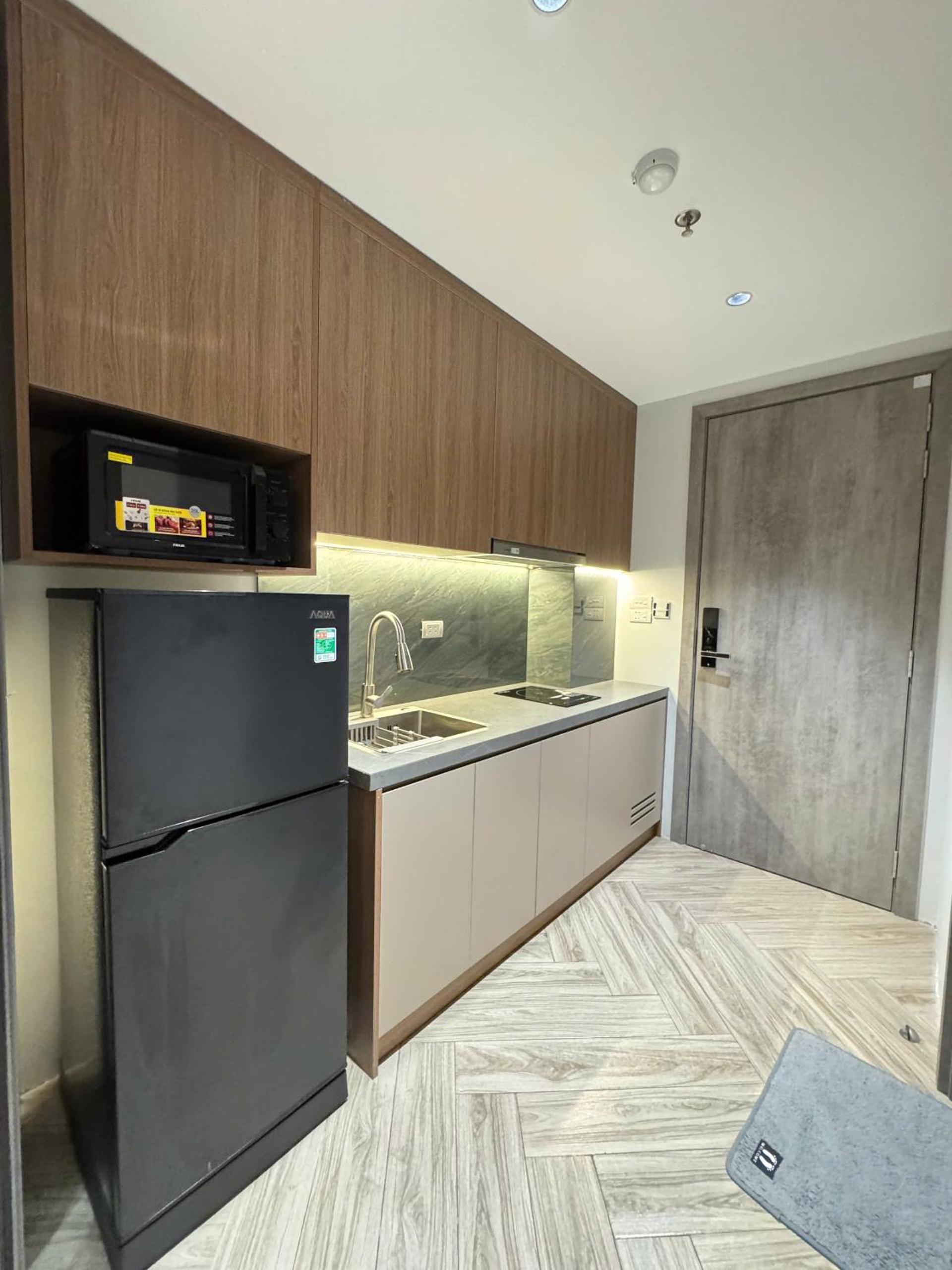 One-Bedroom Apartment with Balcony and City View