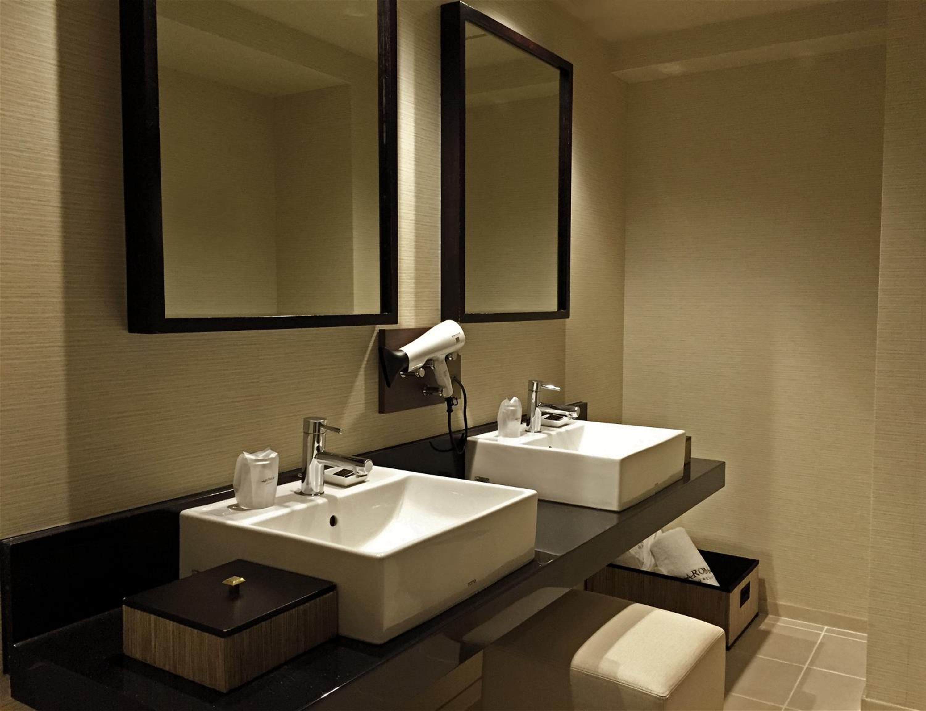Deluxe Double or Twin Room photo 2
