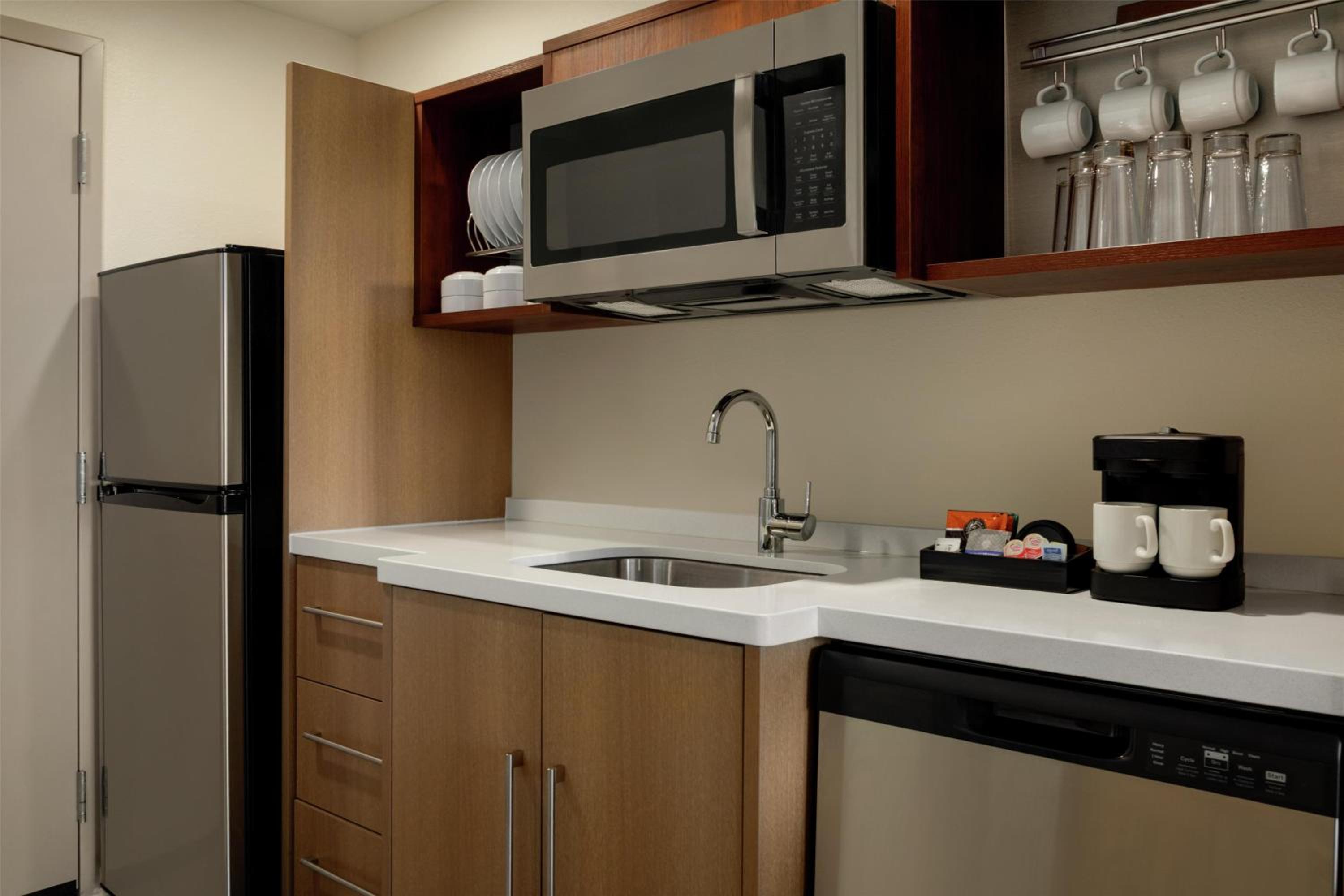 King Studio Suite - Photo 3