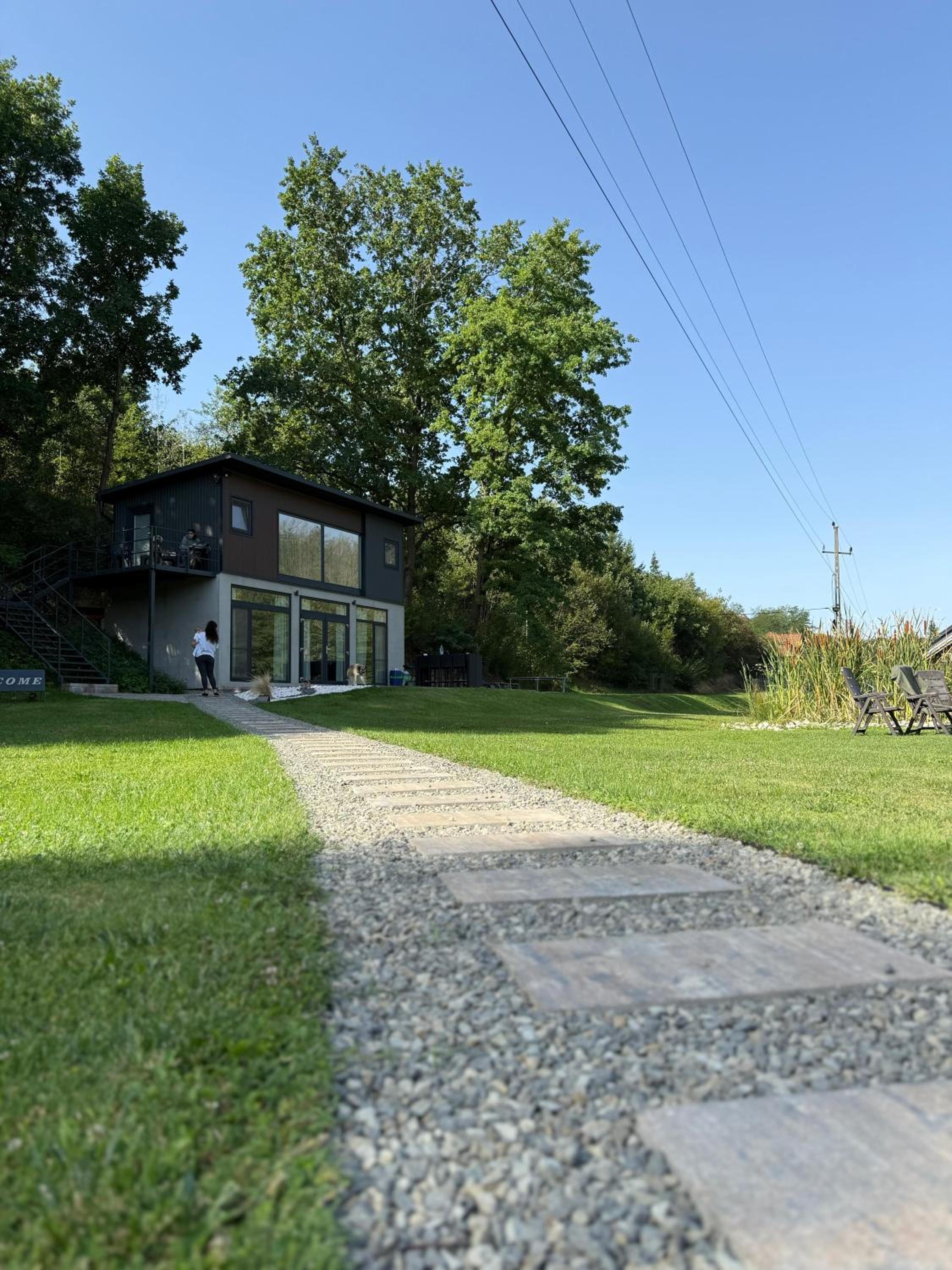 Three-Bedroom Vacation Home  photo 3