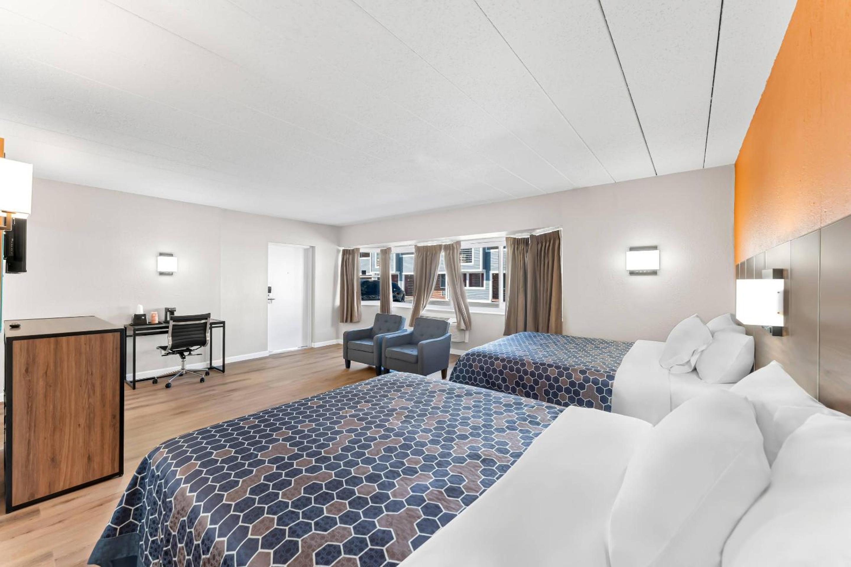 Double Room with Two Double Beds - Smoking - Photo 3